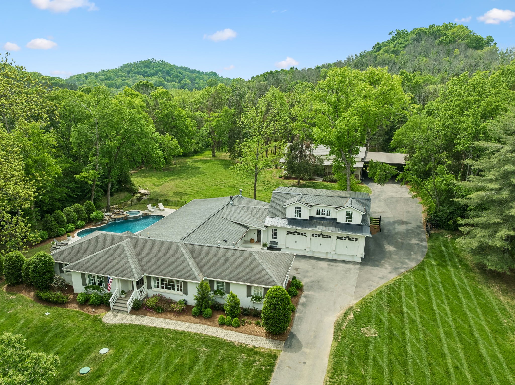 2151 Hillsboro Valley Rd — photo