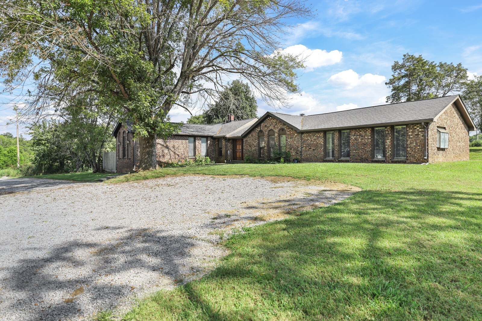 3770 Stewarts Ferry Pike — photo