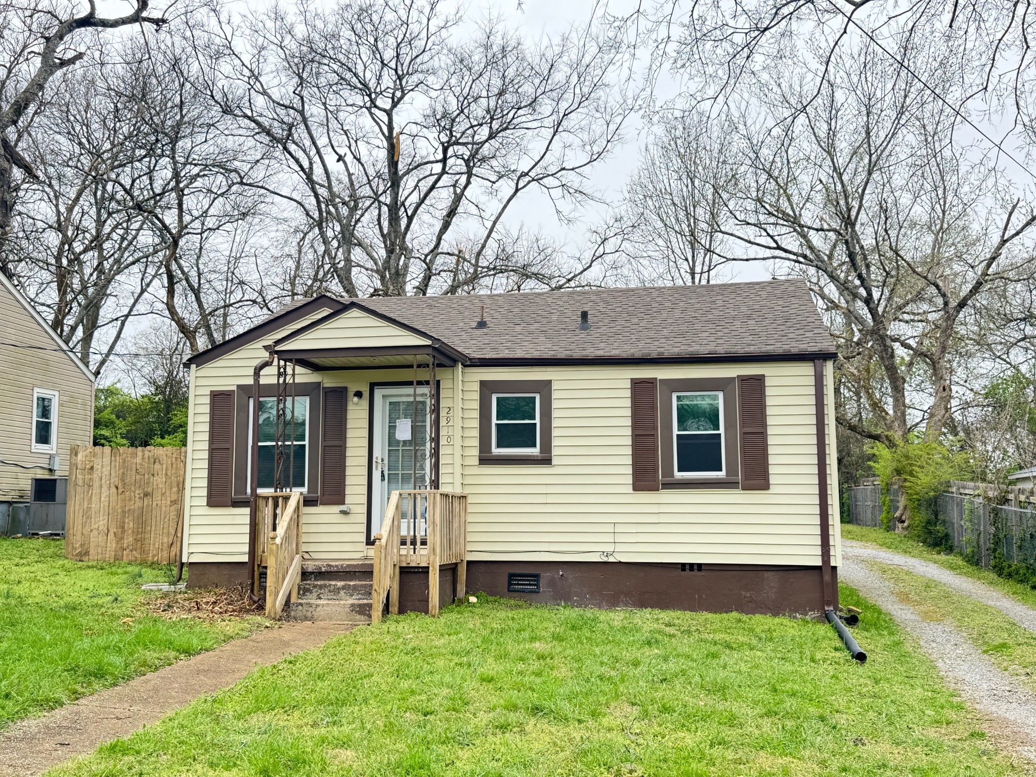 2910 Morningside Dr — photo