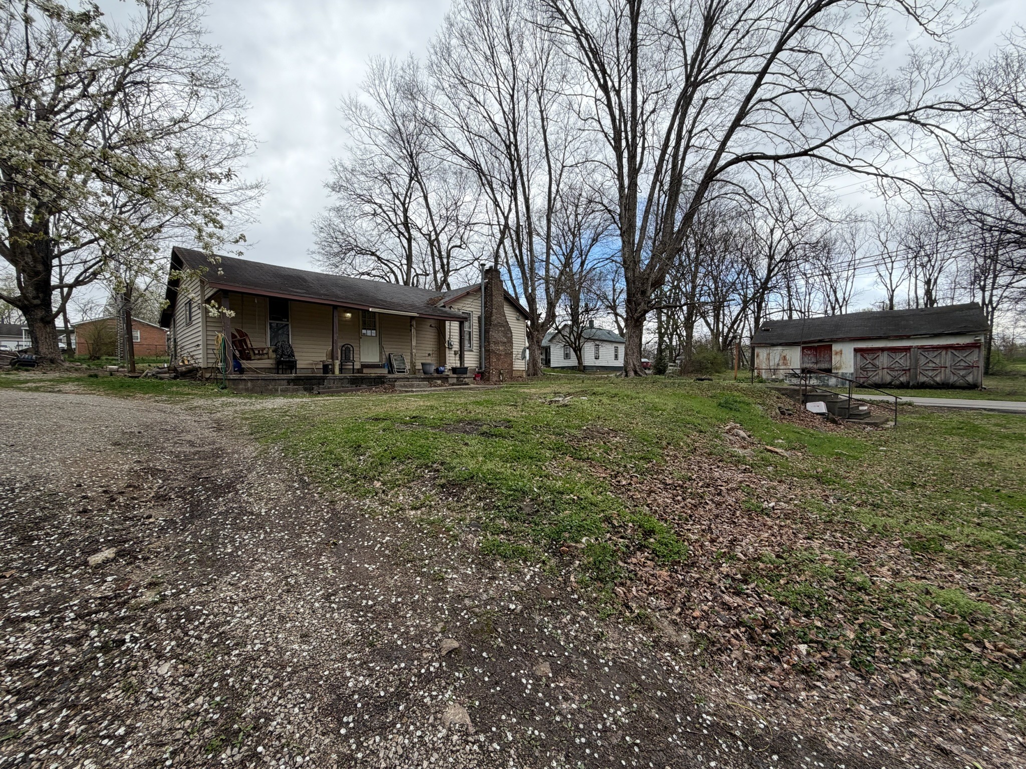 355 Laurel St — photo