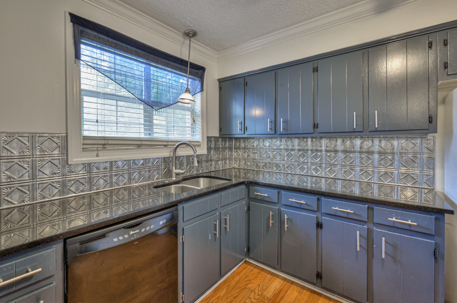 5510 Country Dr 64 — photo