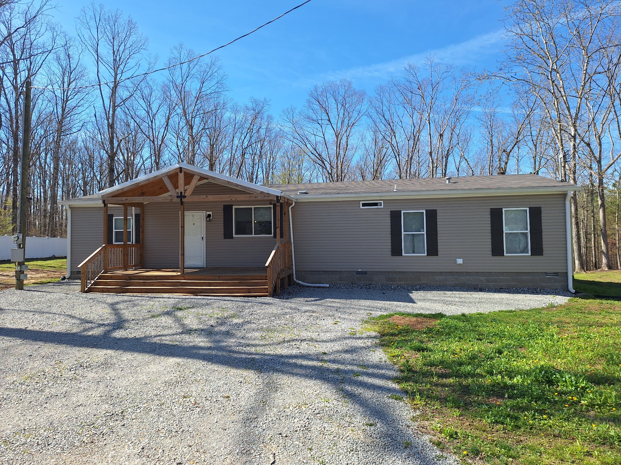 517 Sunset Dr — photo