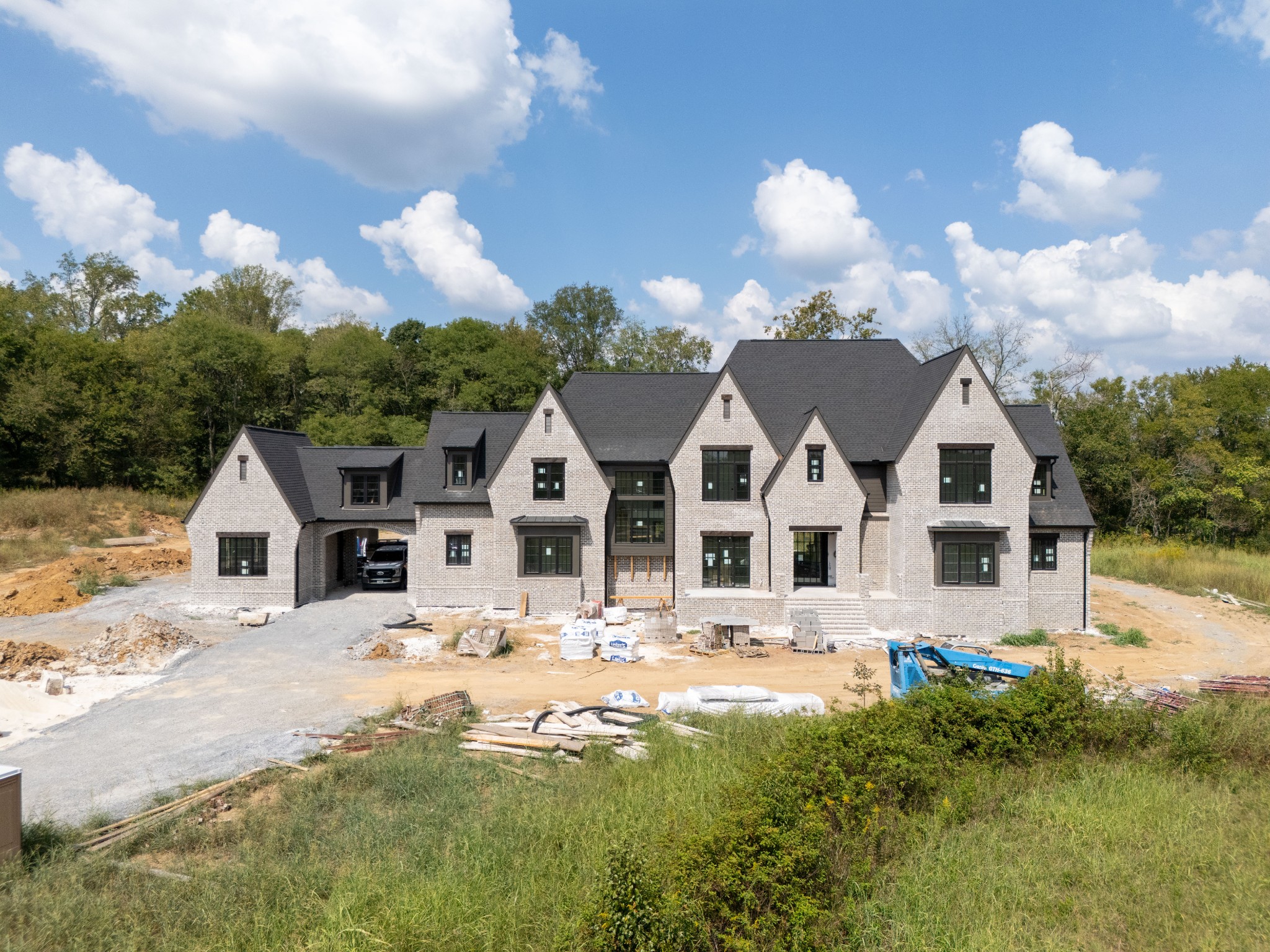 7019 Belcastle Ln — photo