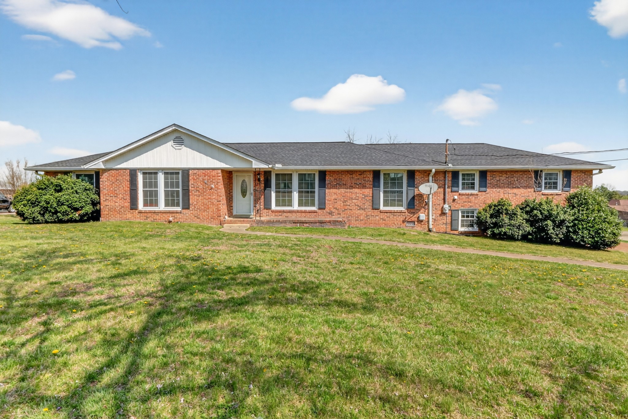 1305 Clearview Dr — photo