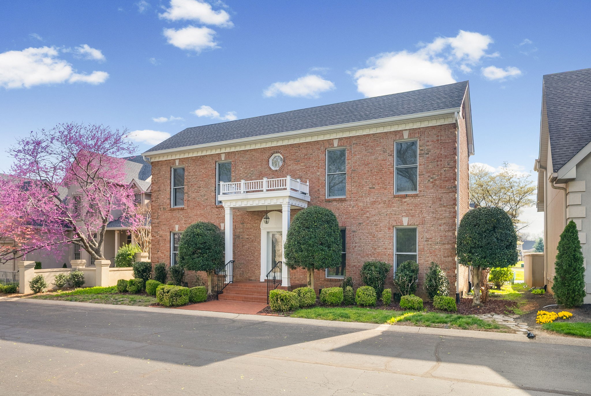 358 Peartree Dr — photo