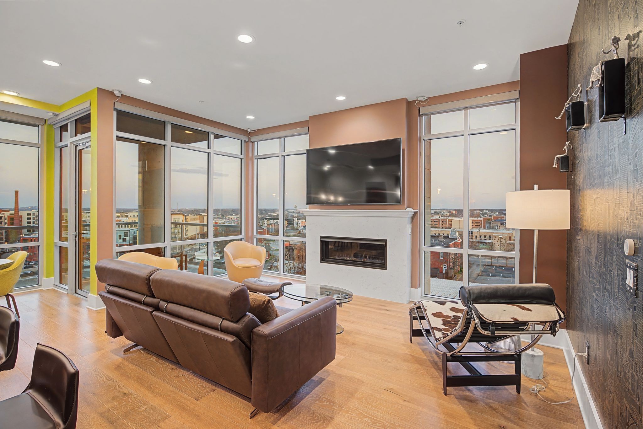 20 Rutledge St 709 — photo