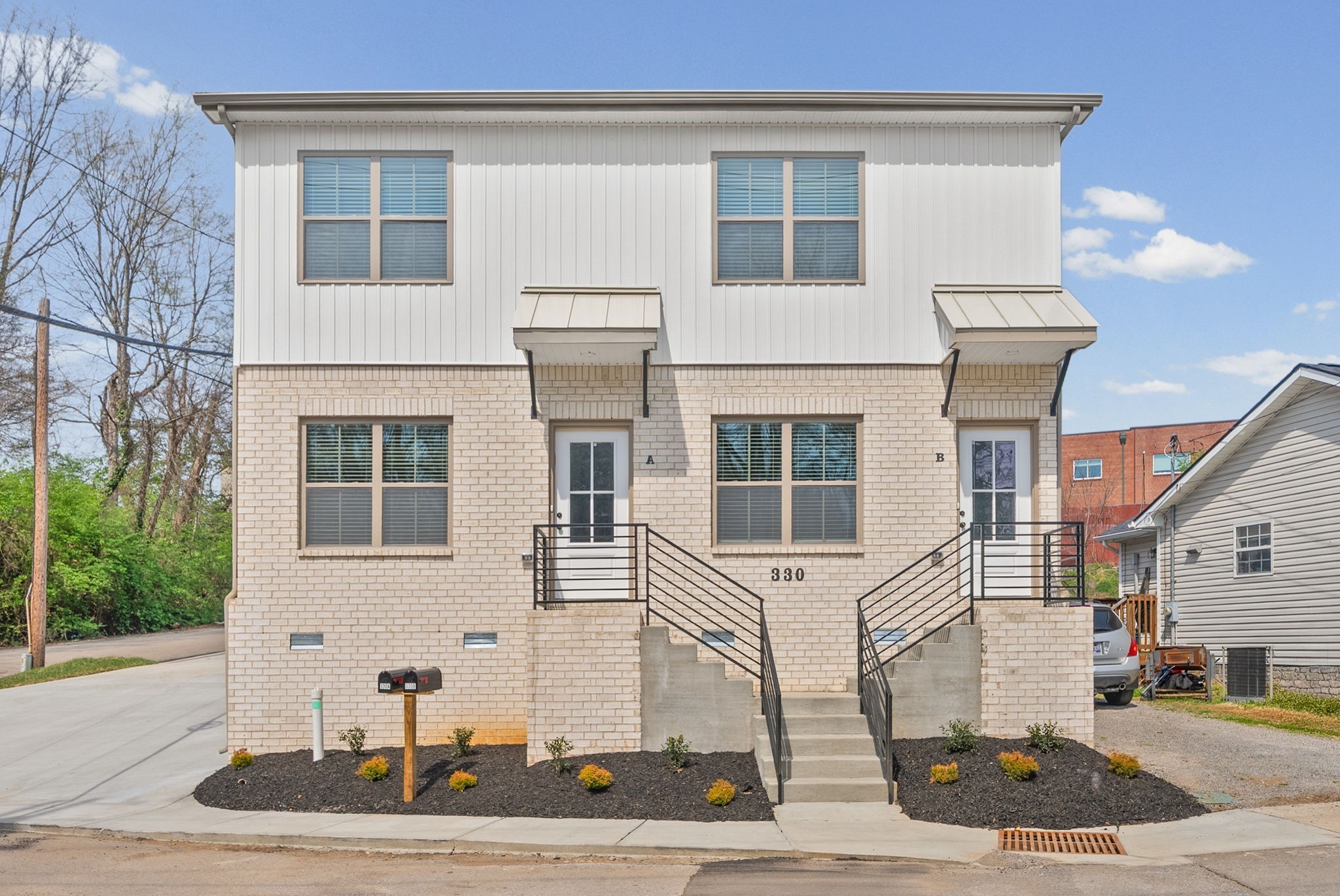 330 S 7th Street Unit B — photo