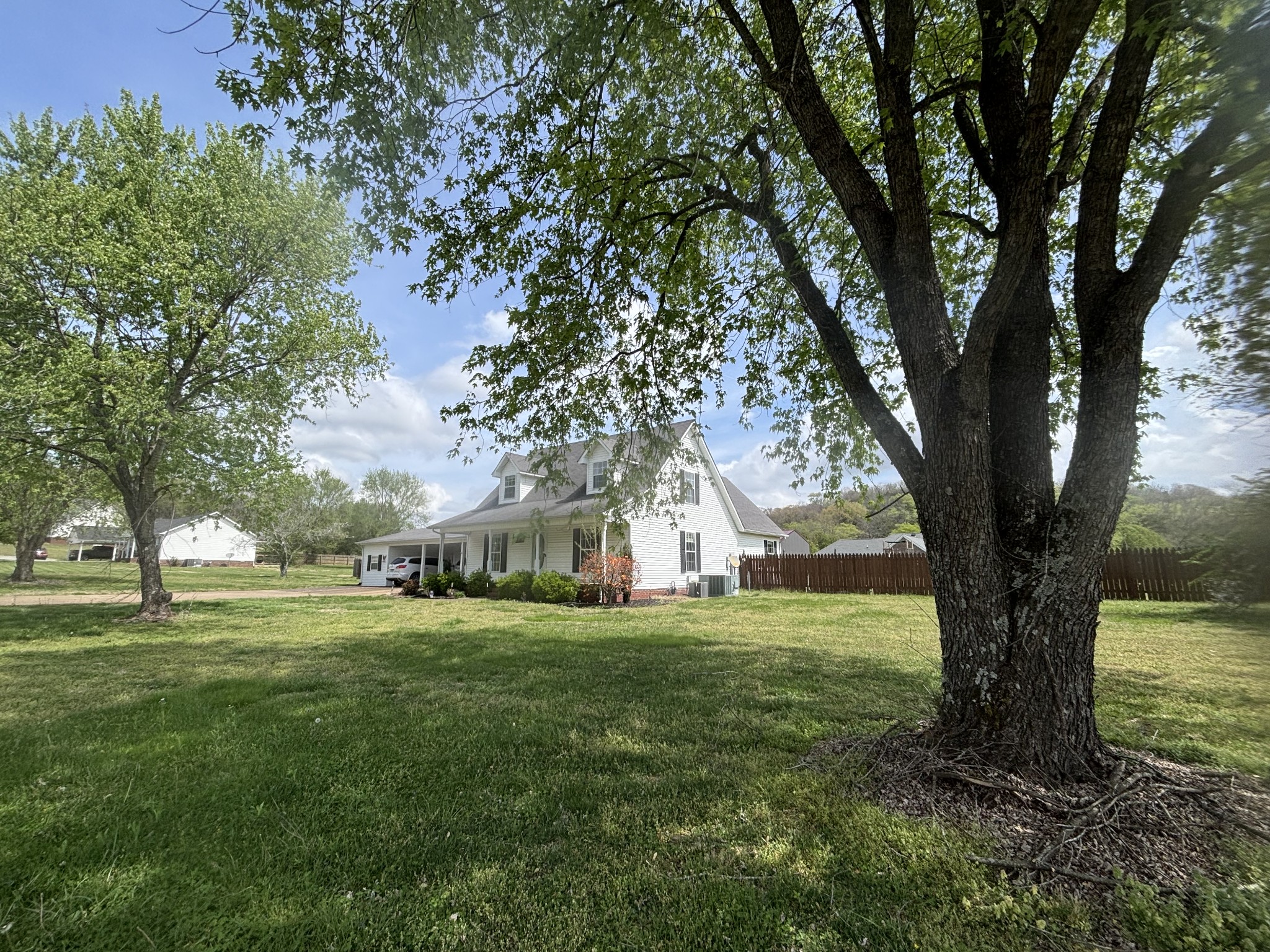 204 Alex Dr — photo