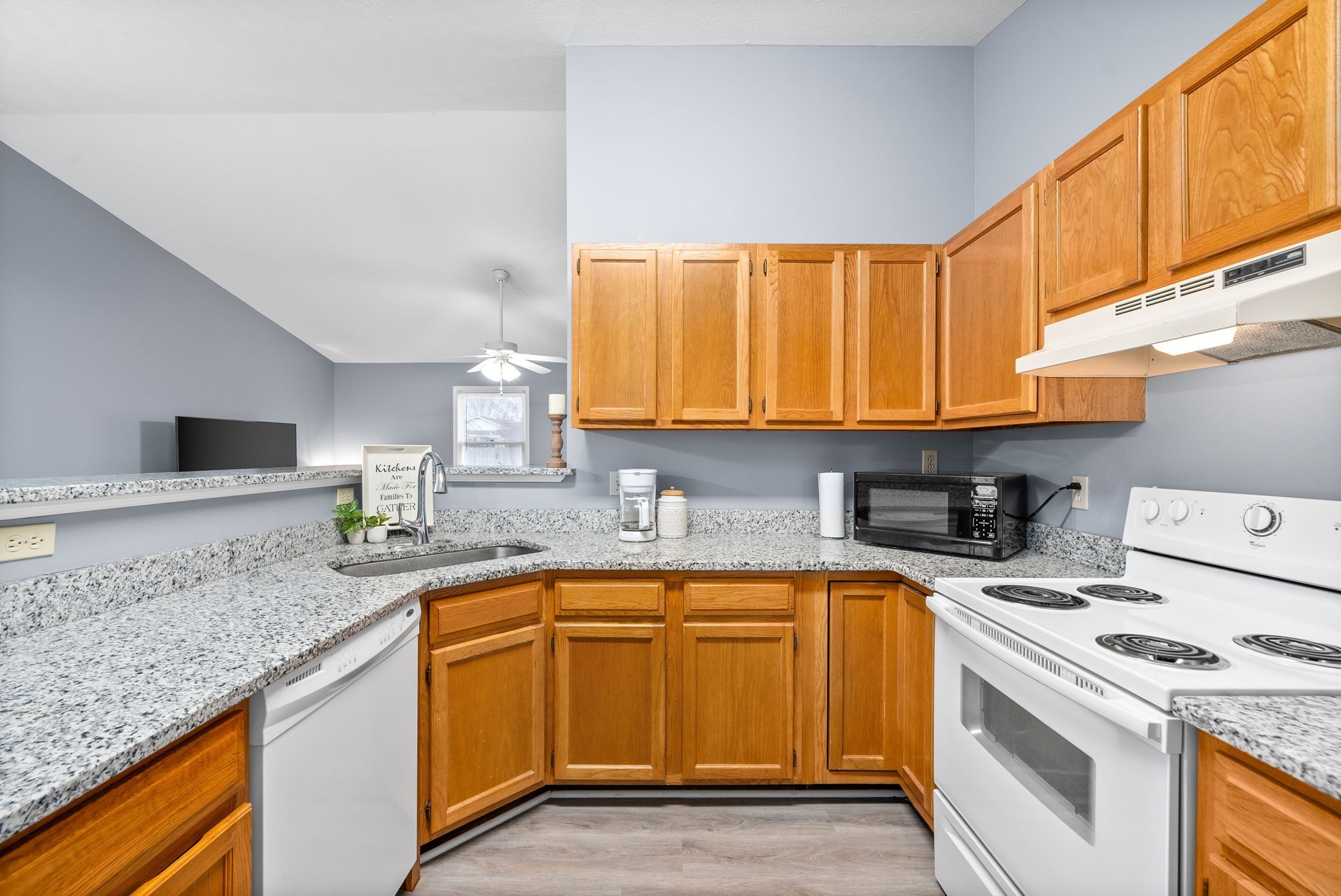 2921 Pawnee Dr — photo