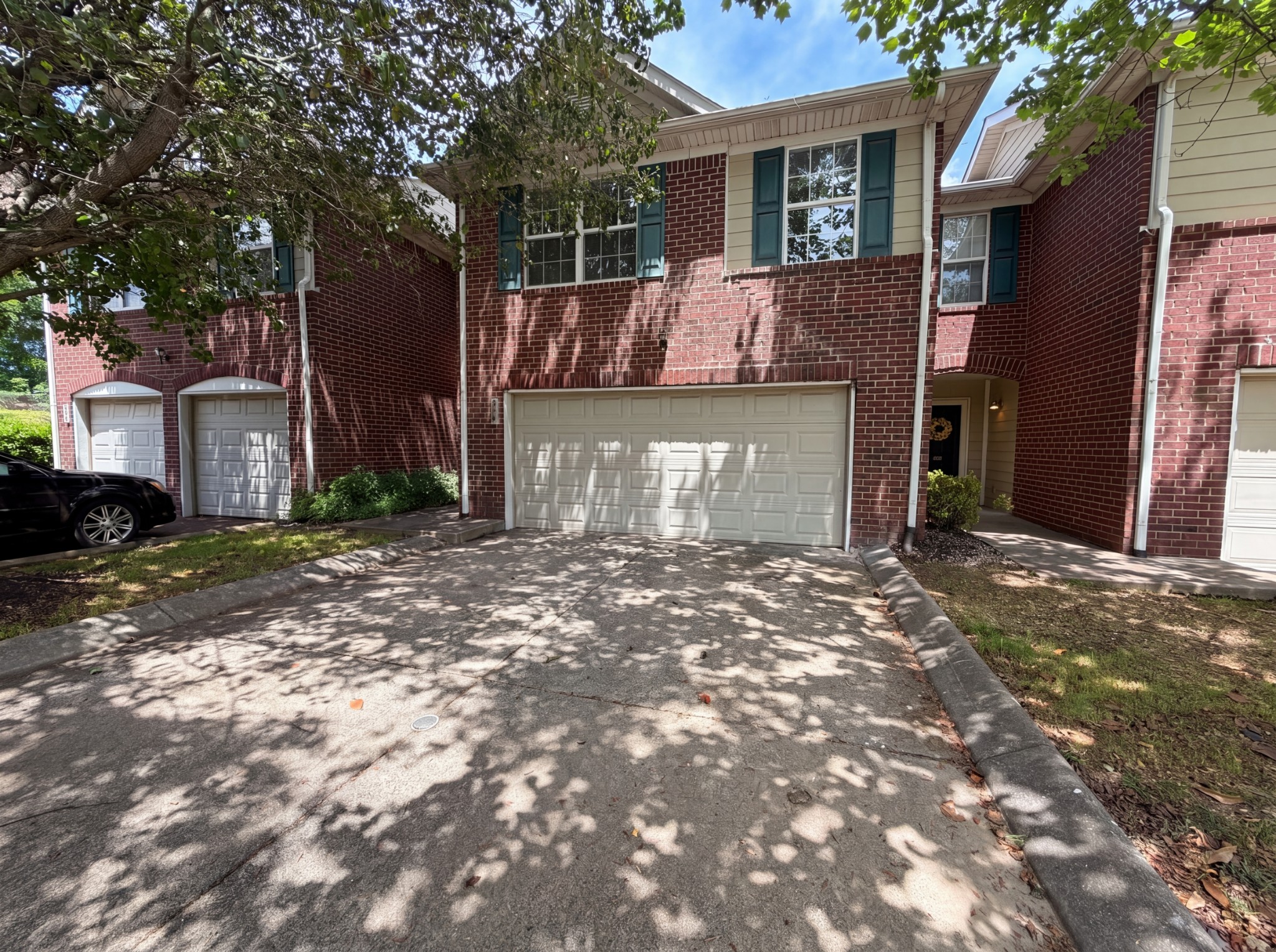 403 Heath Pl — photo