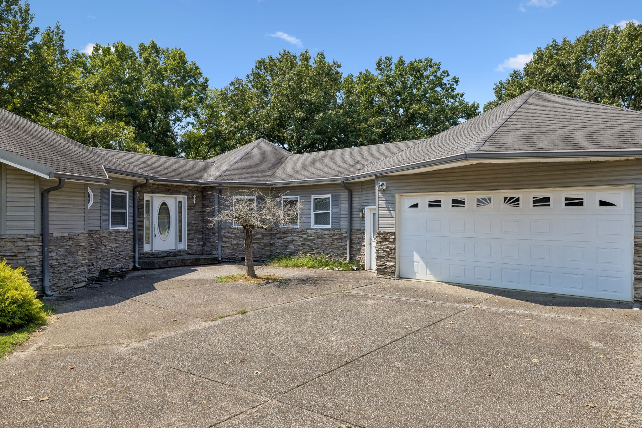 165 Cedar Point Rd — photo