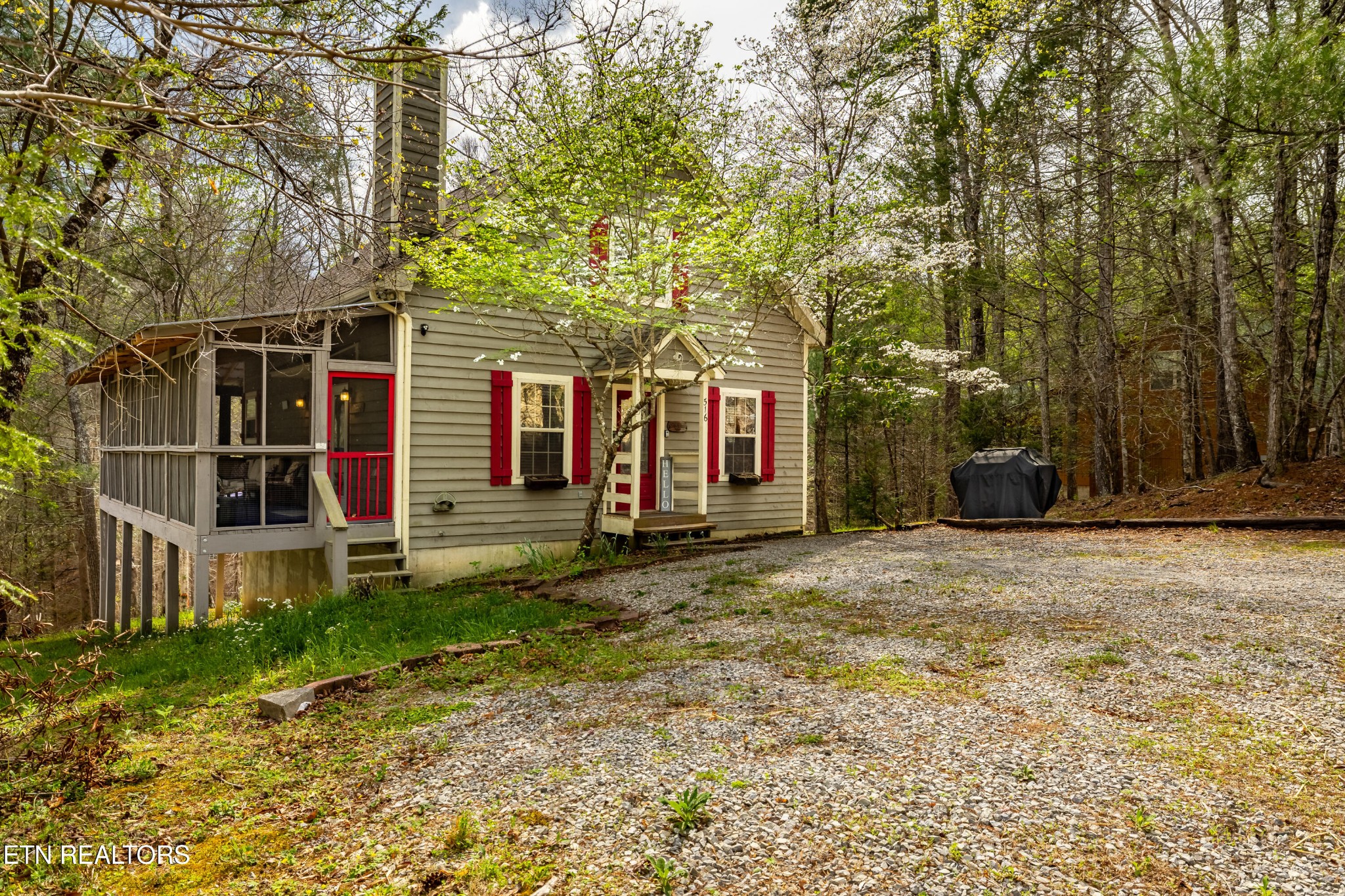 516 Clearwater Circle — photo