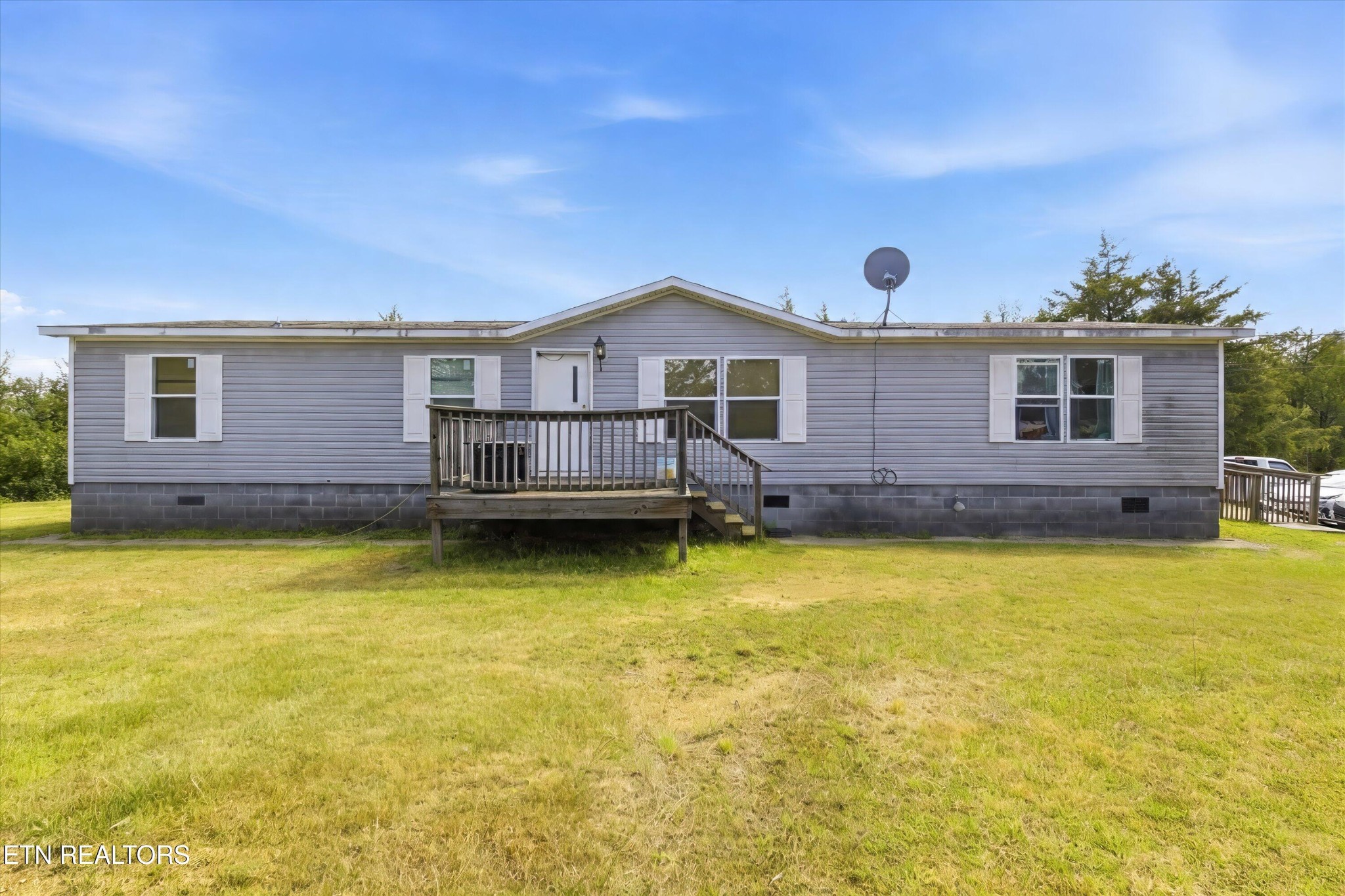 2124 Rainwater Rd — photo