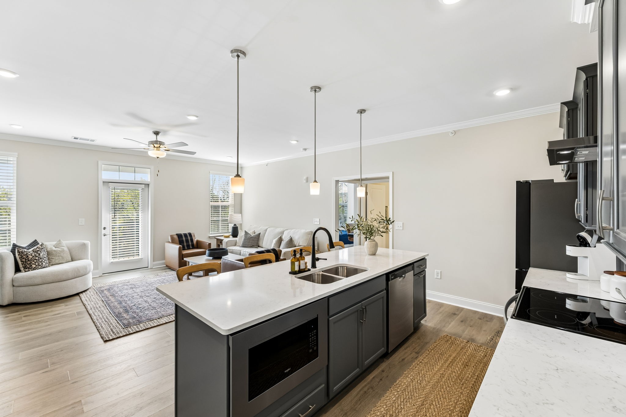 3220 Patcham Dr 204 — photo
