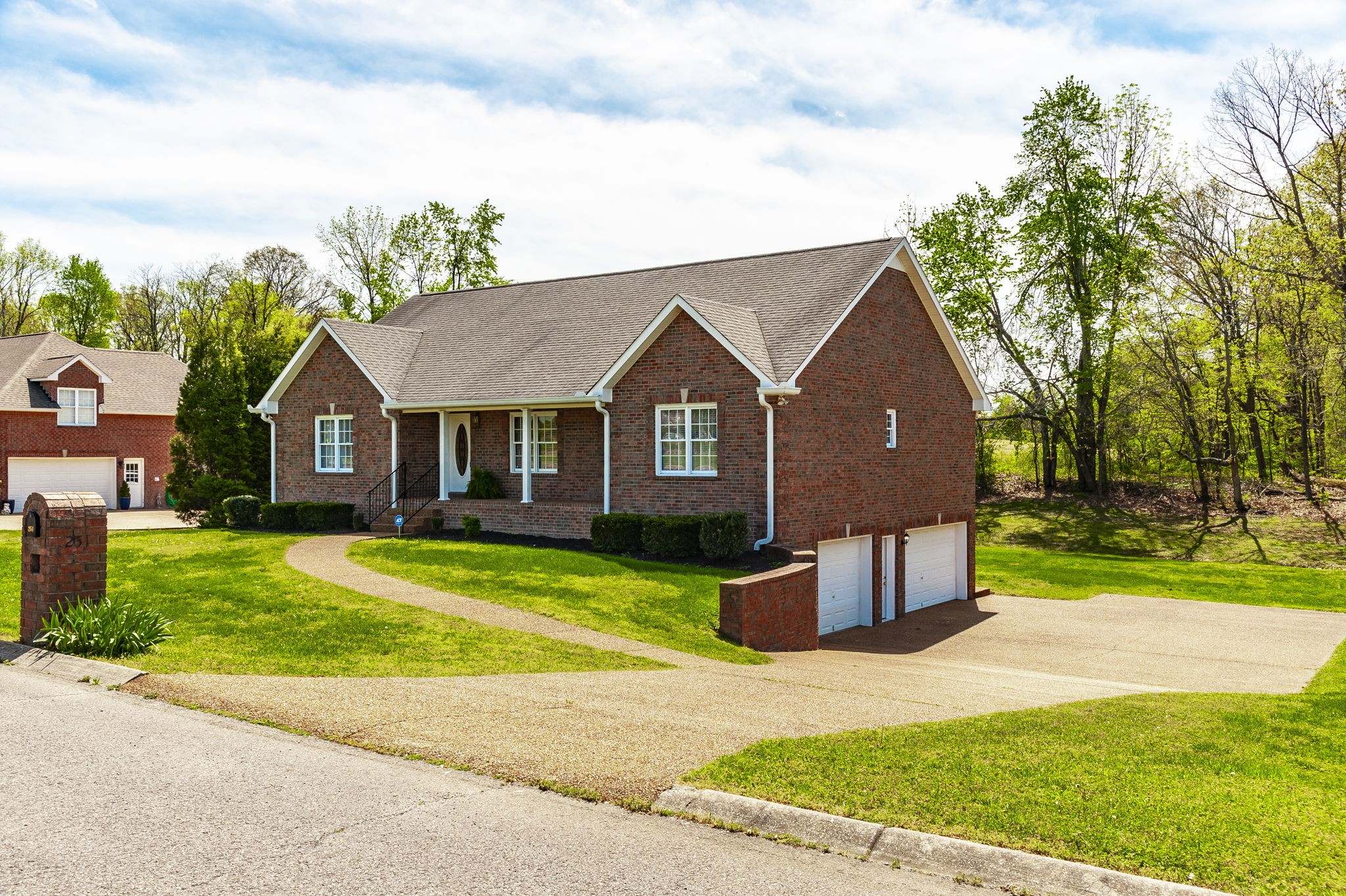 251 Allen Dr — photo