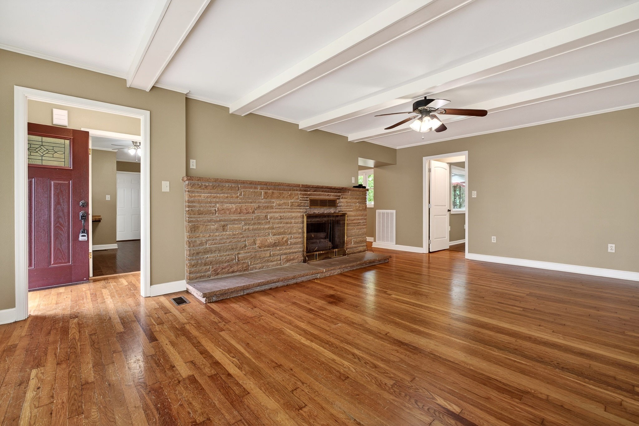 407 Sunset Dr — photo