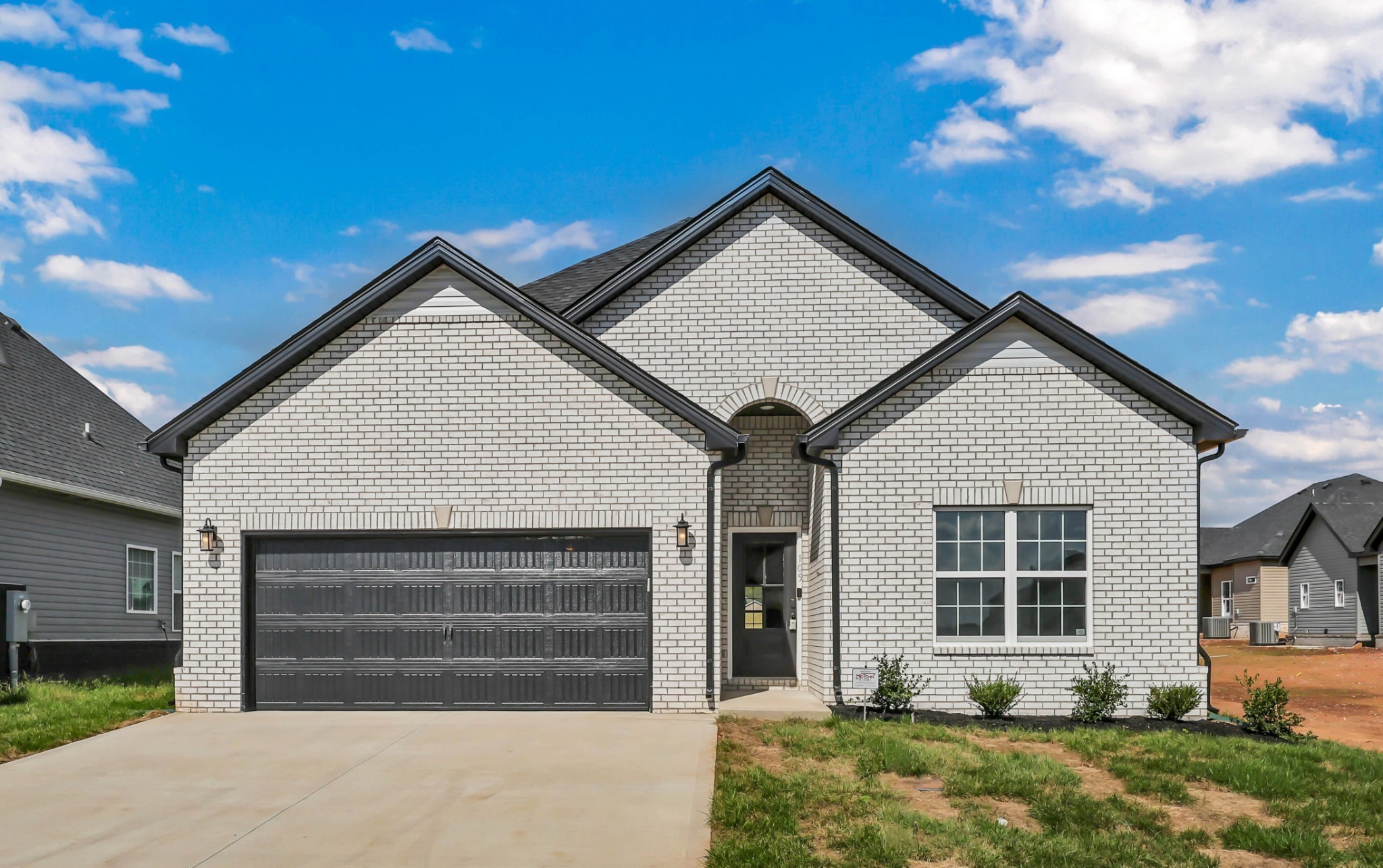 105 Sweet Clover Ct — photo