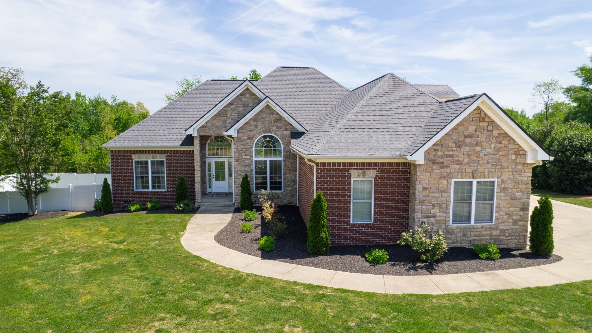 7307 Hudgins Ct — photo