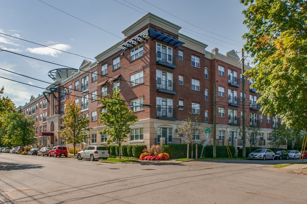3000 Vanderbilt Pl 445 — photo