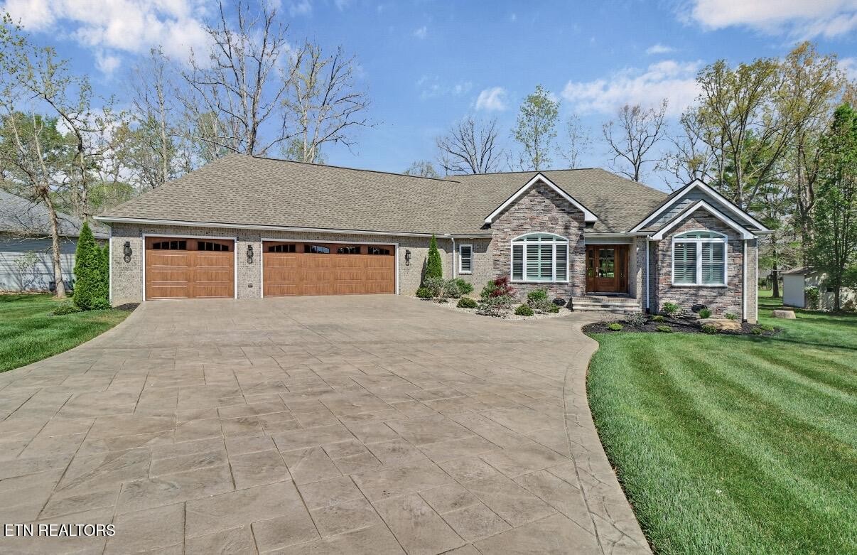 120 Forest View Drive — photo