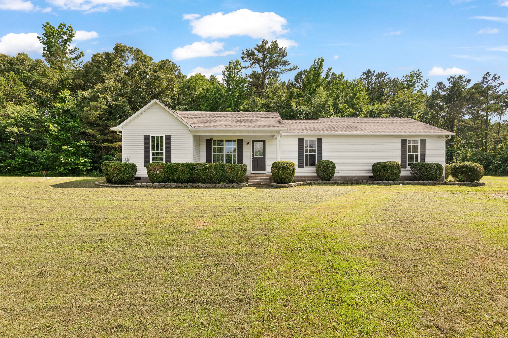 235 Mallard Ln — photo