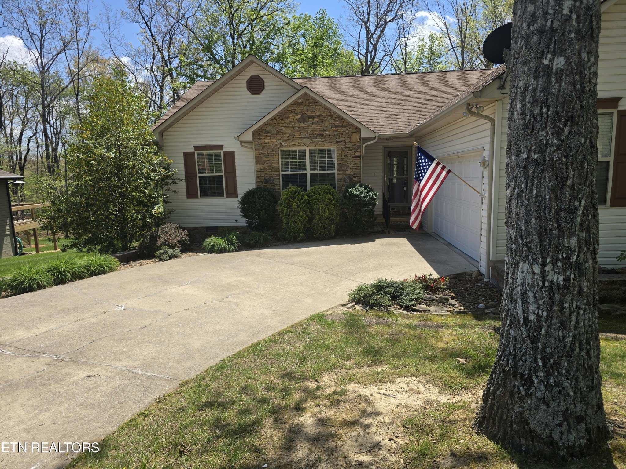 106 Lafayette Point — photo