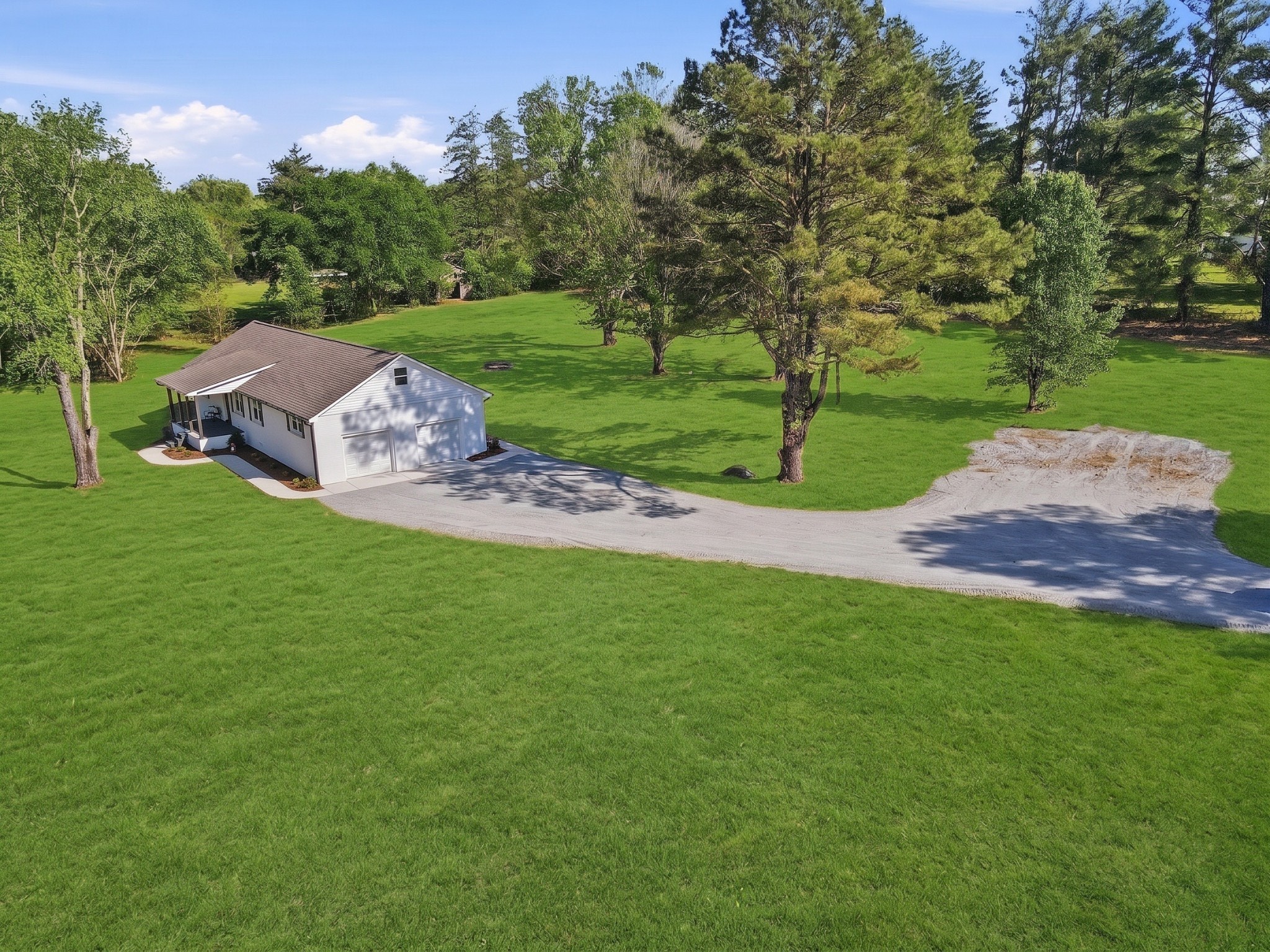 2525 Williamsport Pike — photo