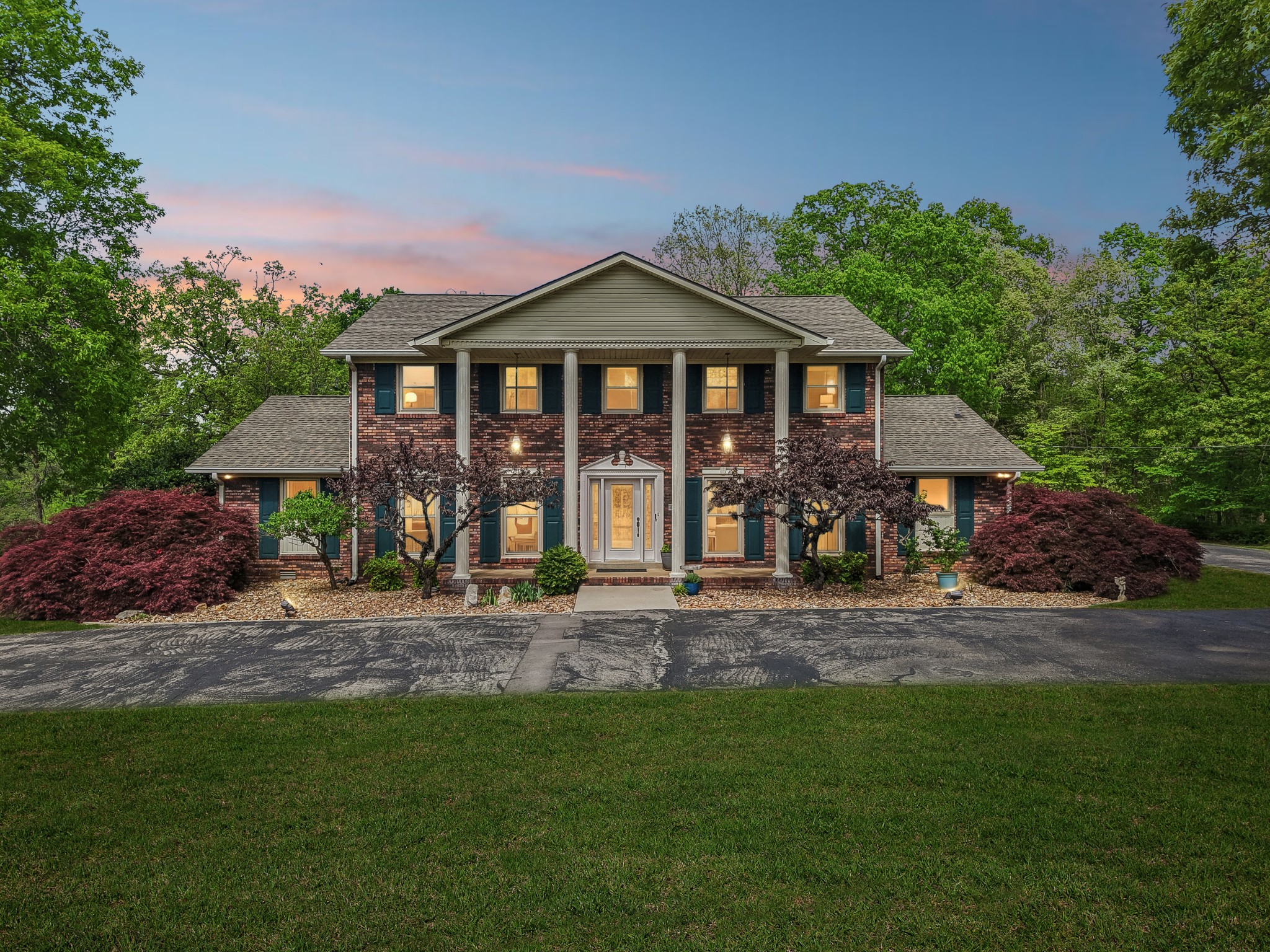 203 Dogwood Circle — photo