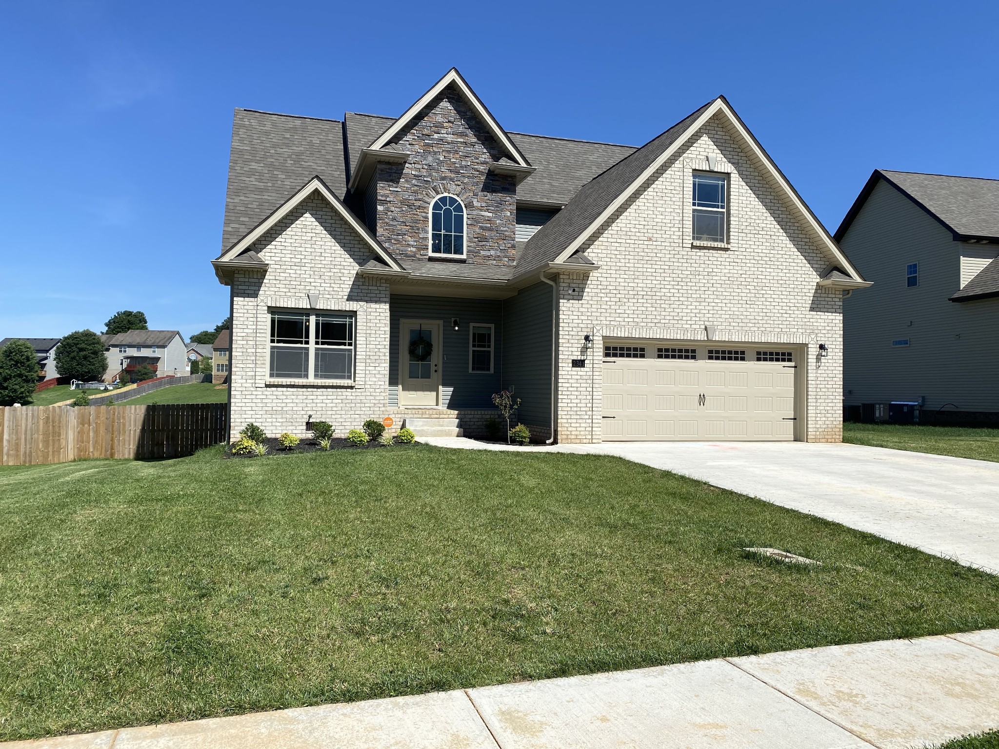 2341 Colston Dr — photo
