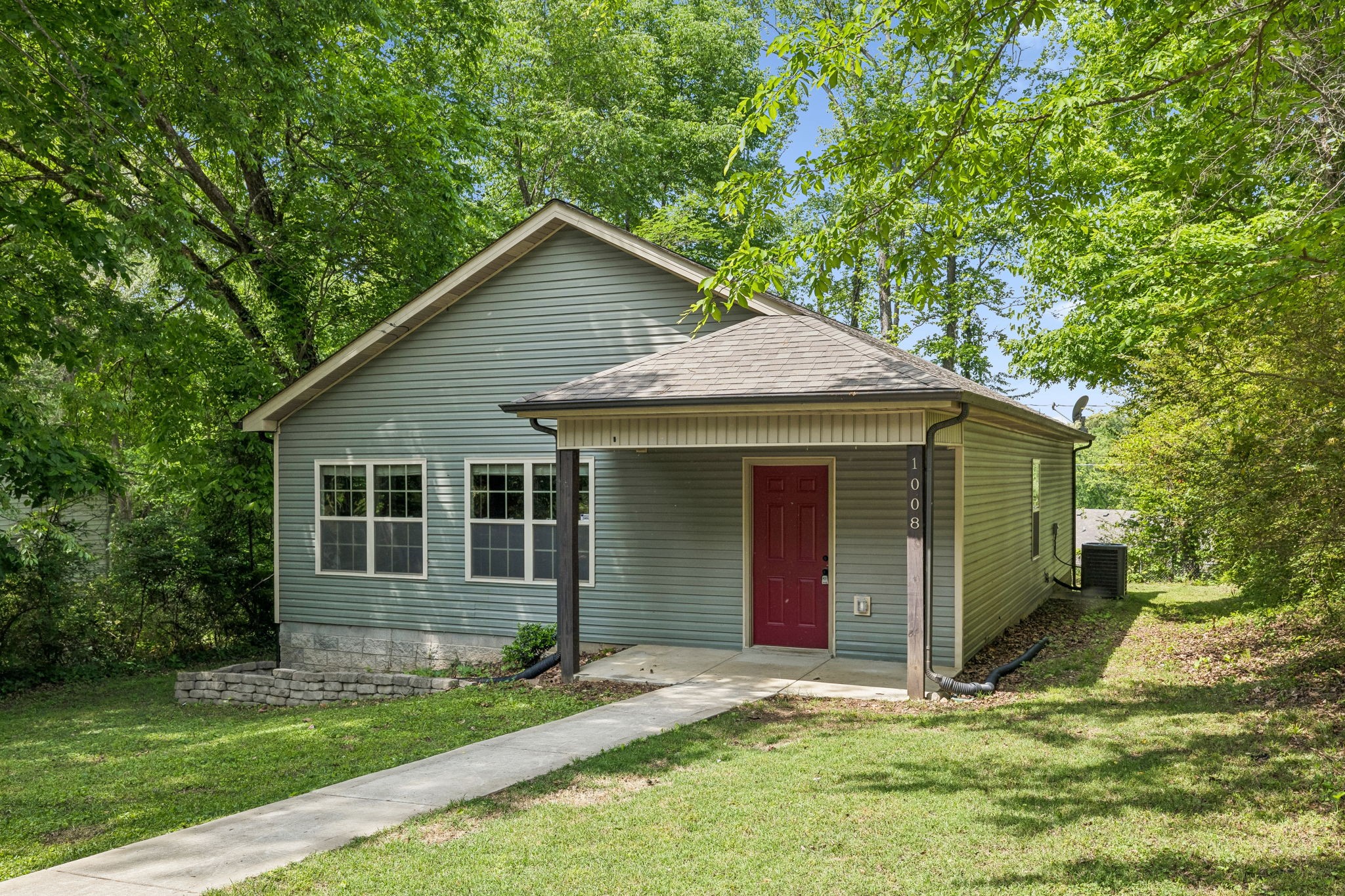 1008 Swift Dr — photo