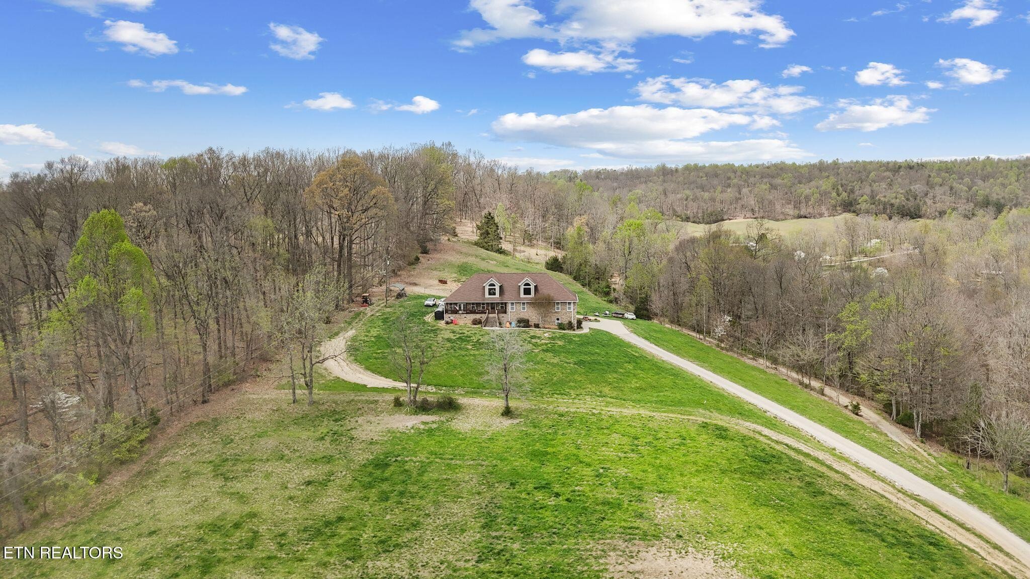 741 Clinch Valley Road, Powder Springs, TN 37848 — photo 2
