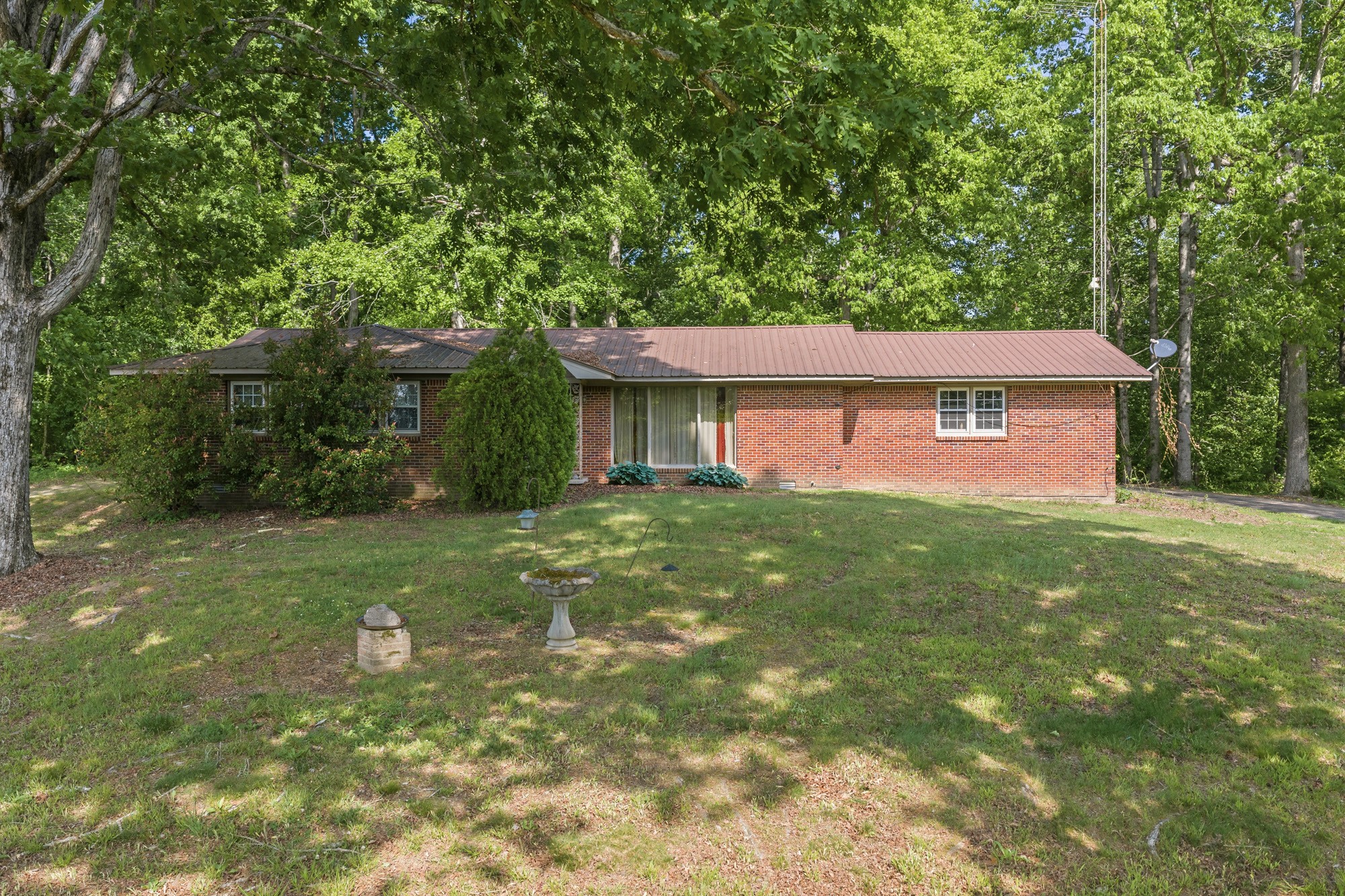 4536 Brooksie Thompson Road, Decaturville, TN 38329