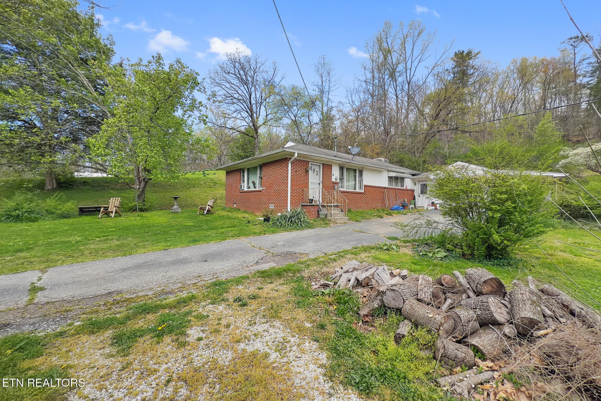 1447 Webster Road, Harriman, TN 37748 — photo 2
