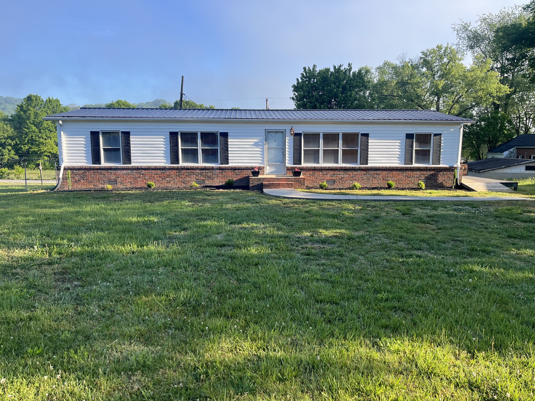 320 Lebanon Hwy — photo