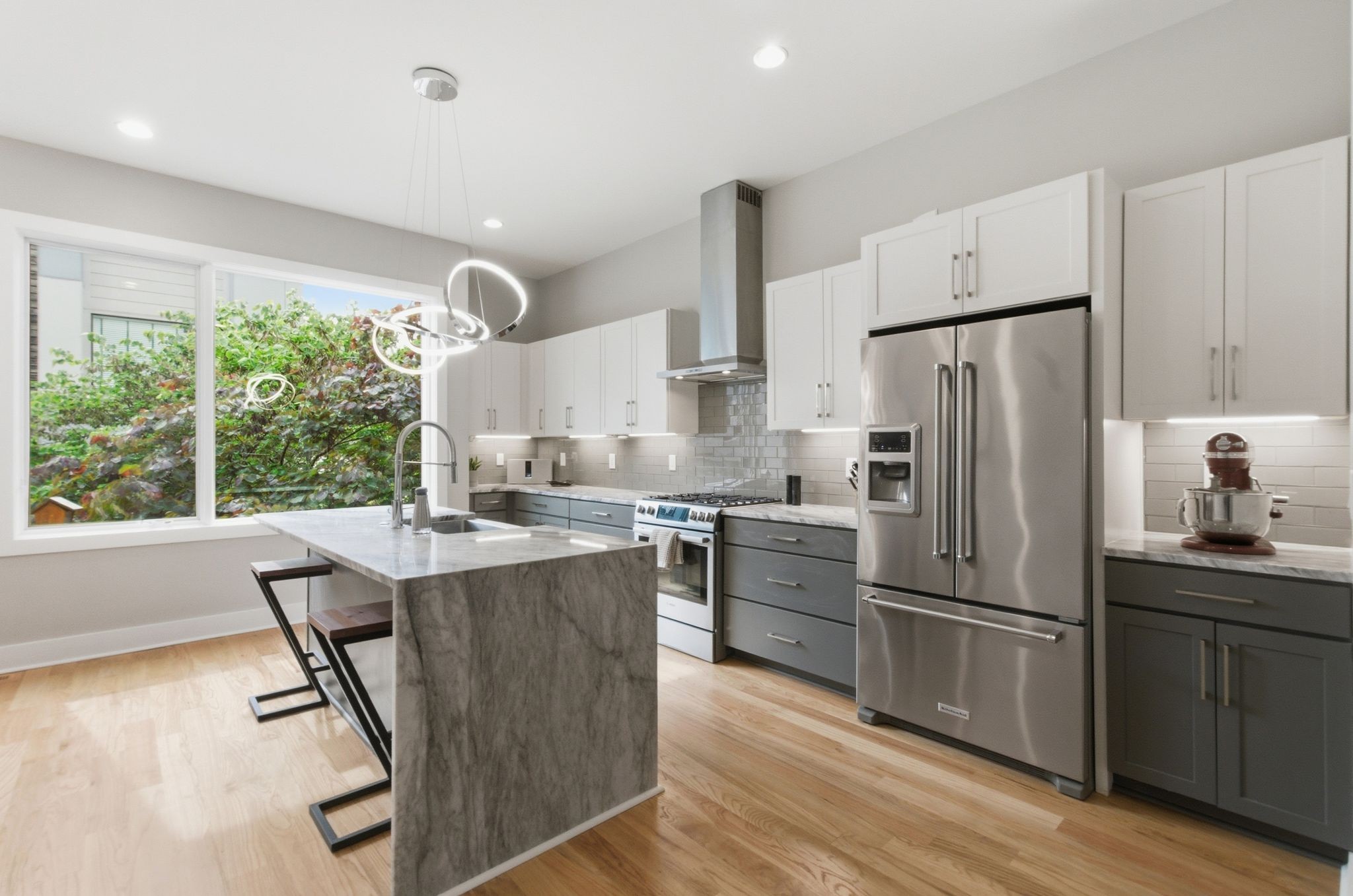 5610B Burgess Ave — photo