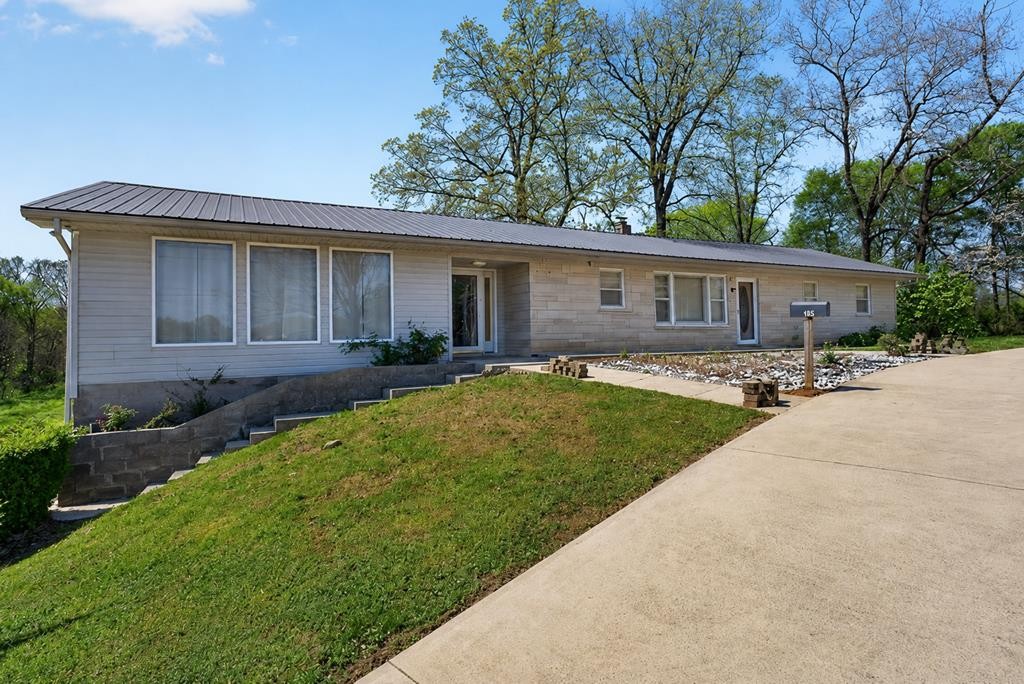 463 Franks Ferry Rd — photo