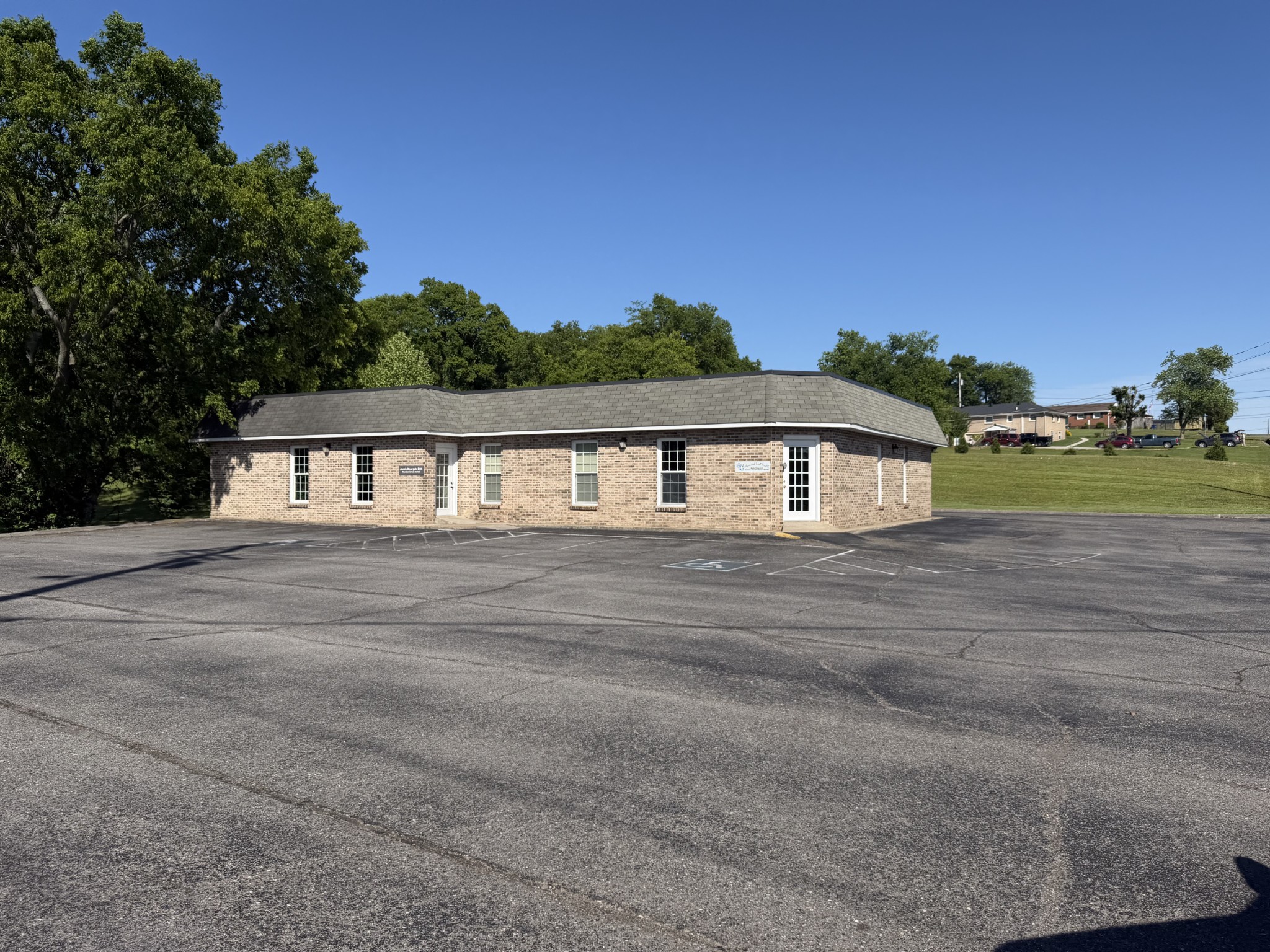 501 Long Hollow Pike — photo