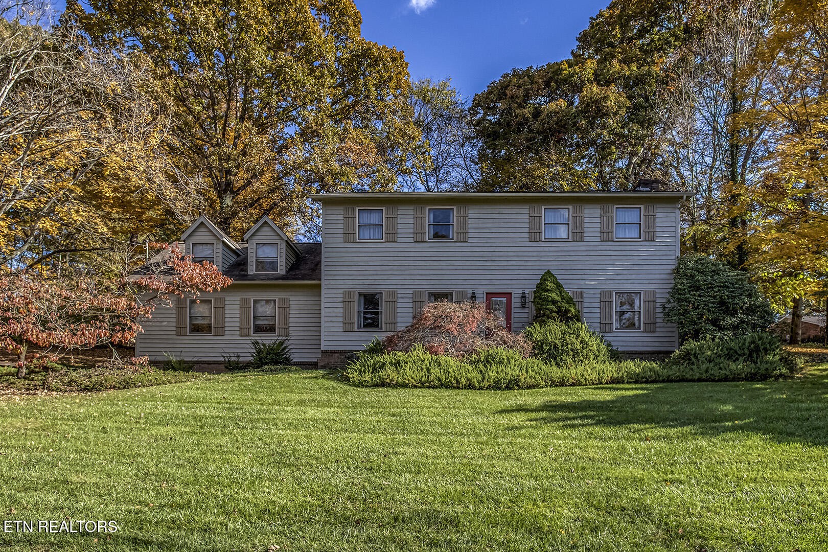 212 Woodland Trace Drive — photo
