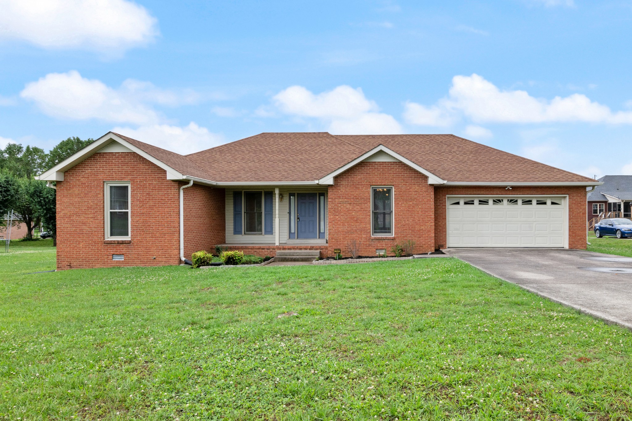 1725 Hollow Oak Dr — photo