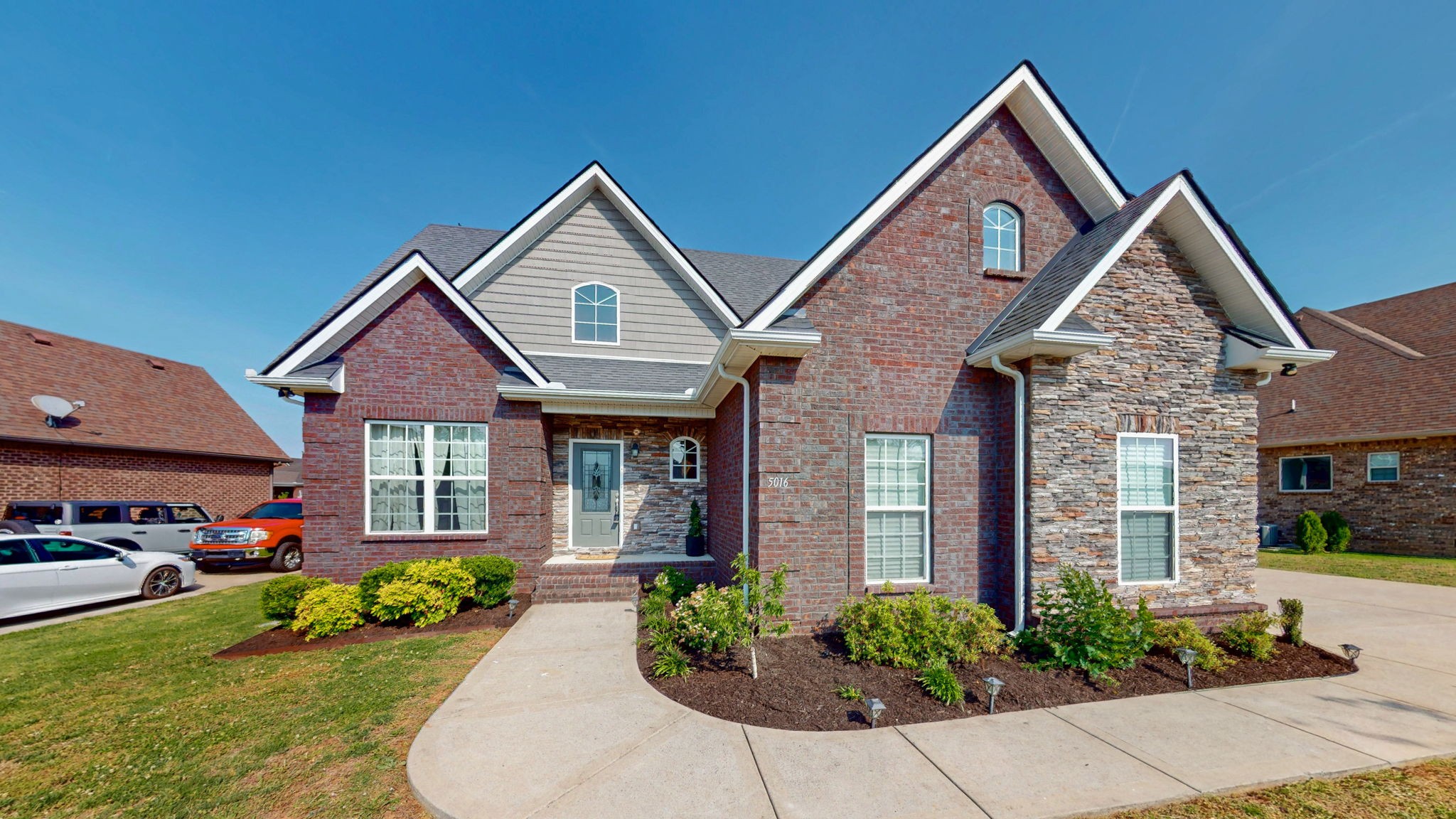 5016 Lady Thatcher Dr — photo