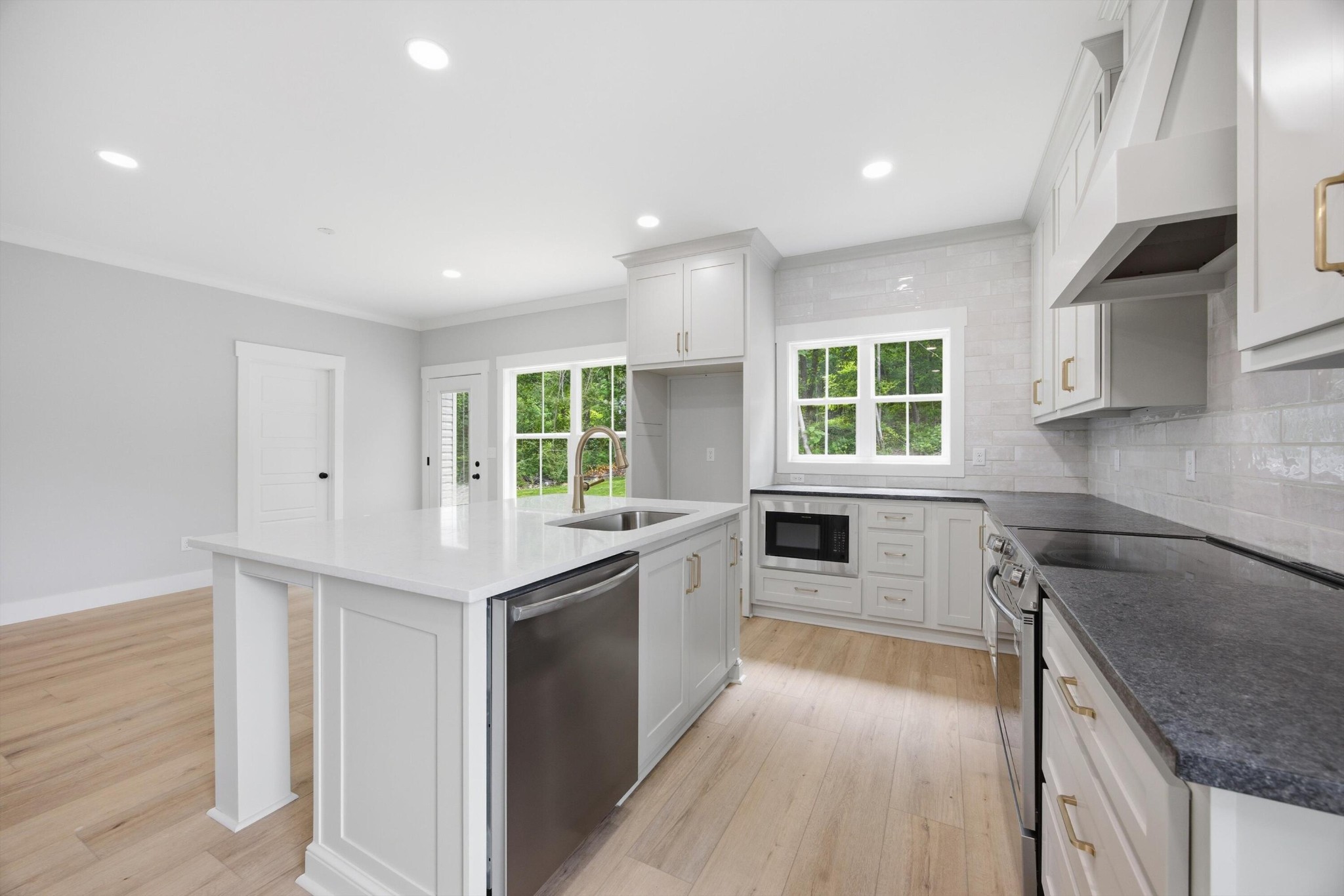 220 Hollow Road, NE — photo