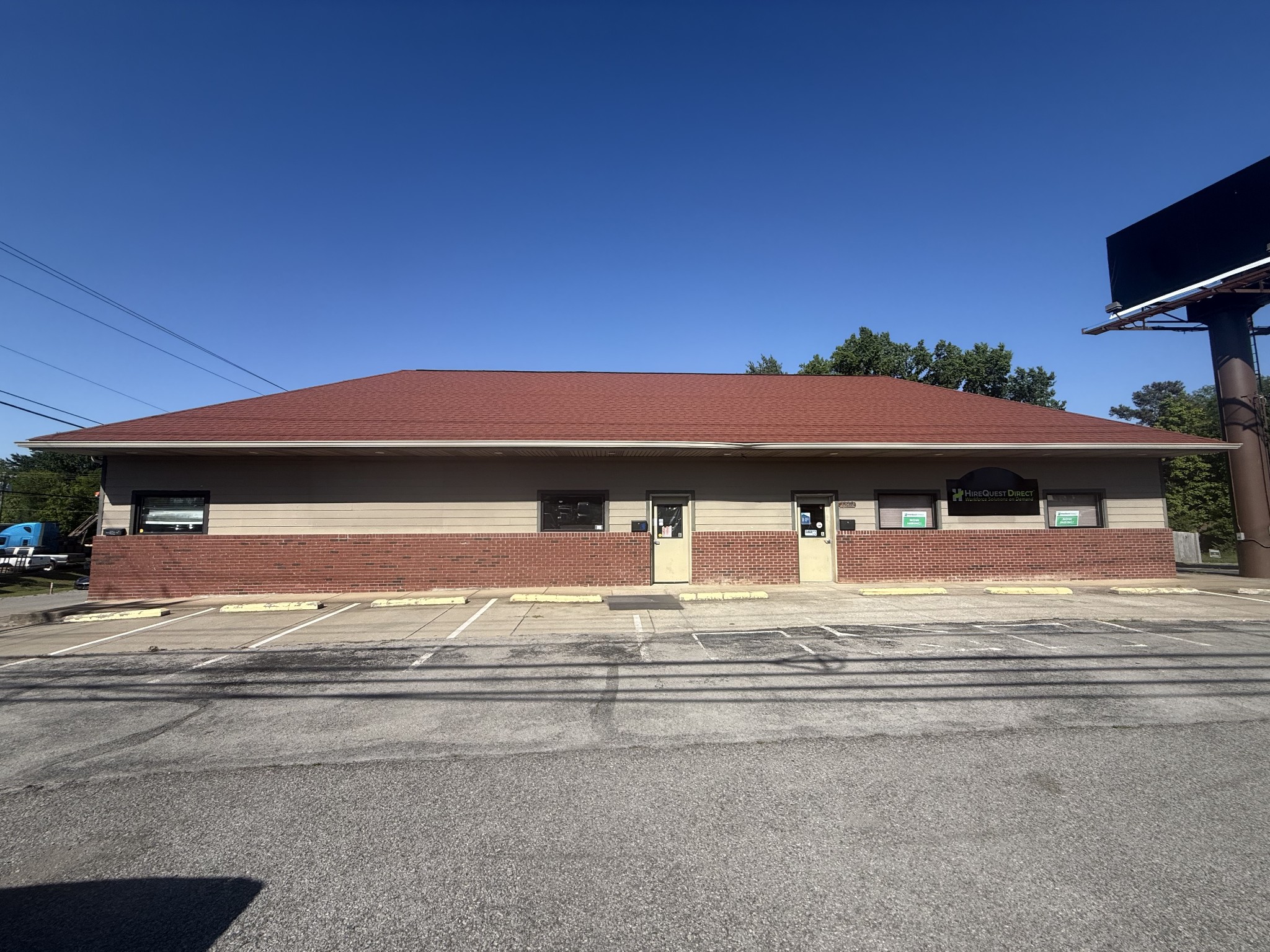 1301 Fort Campbell Blvd — photo