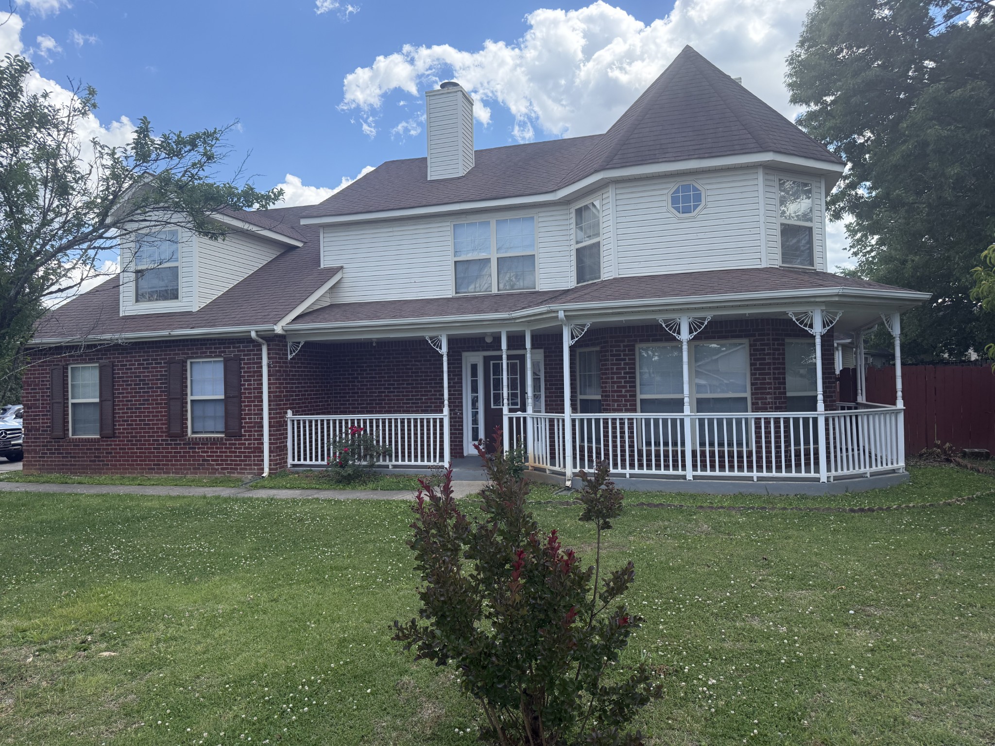 5453 Hickory Woods Dr — photo