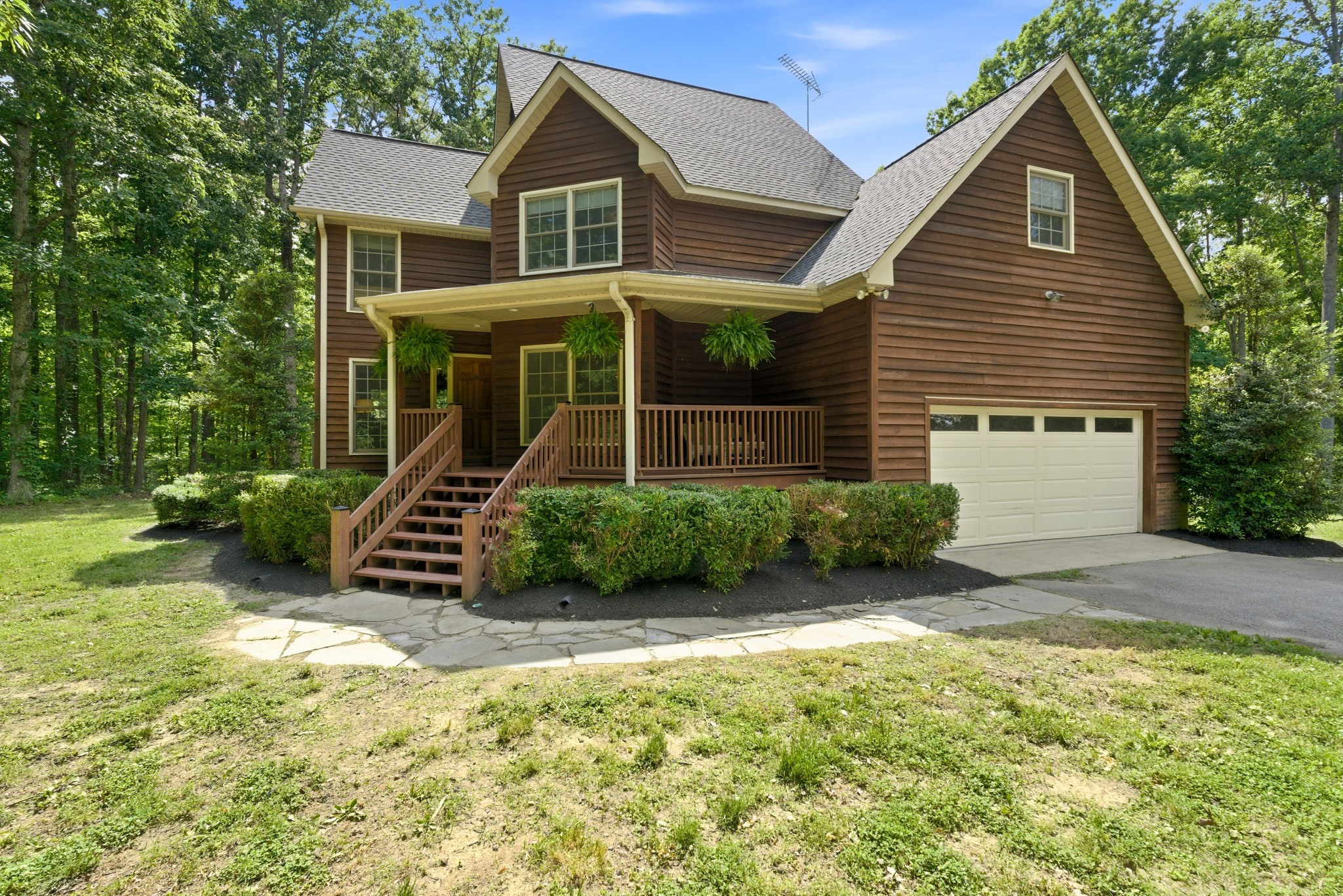 957 Ford Rd — photo