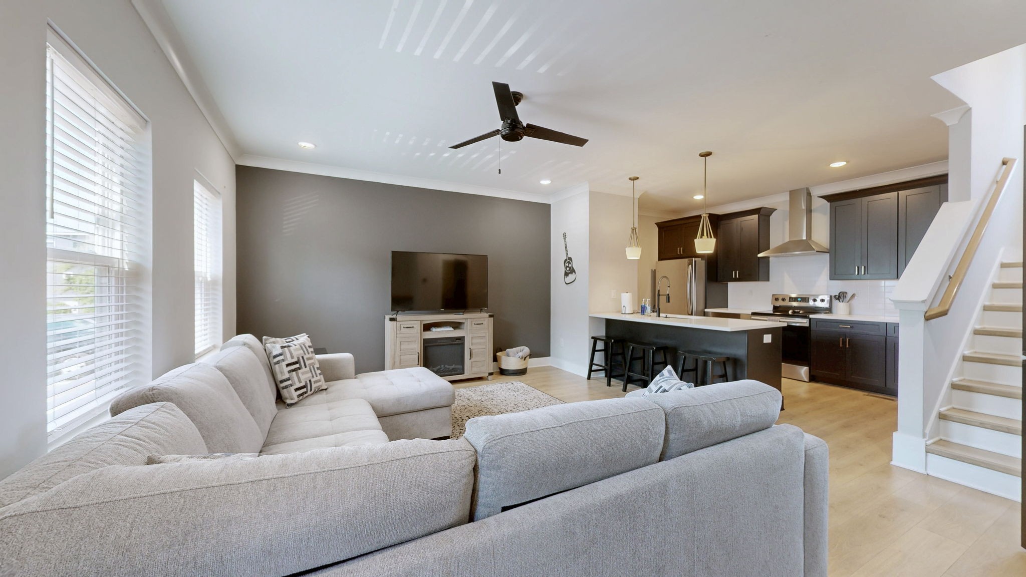 110 Duke St 21 — photo