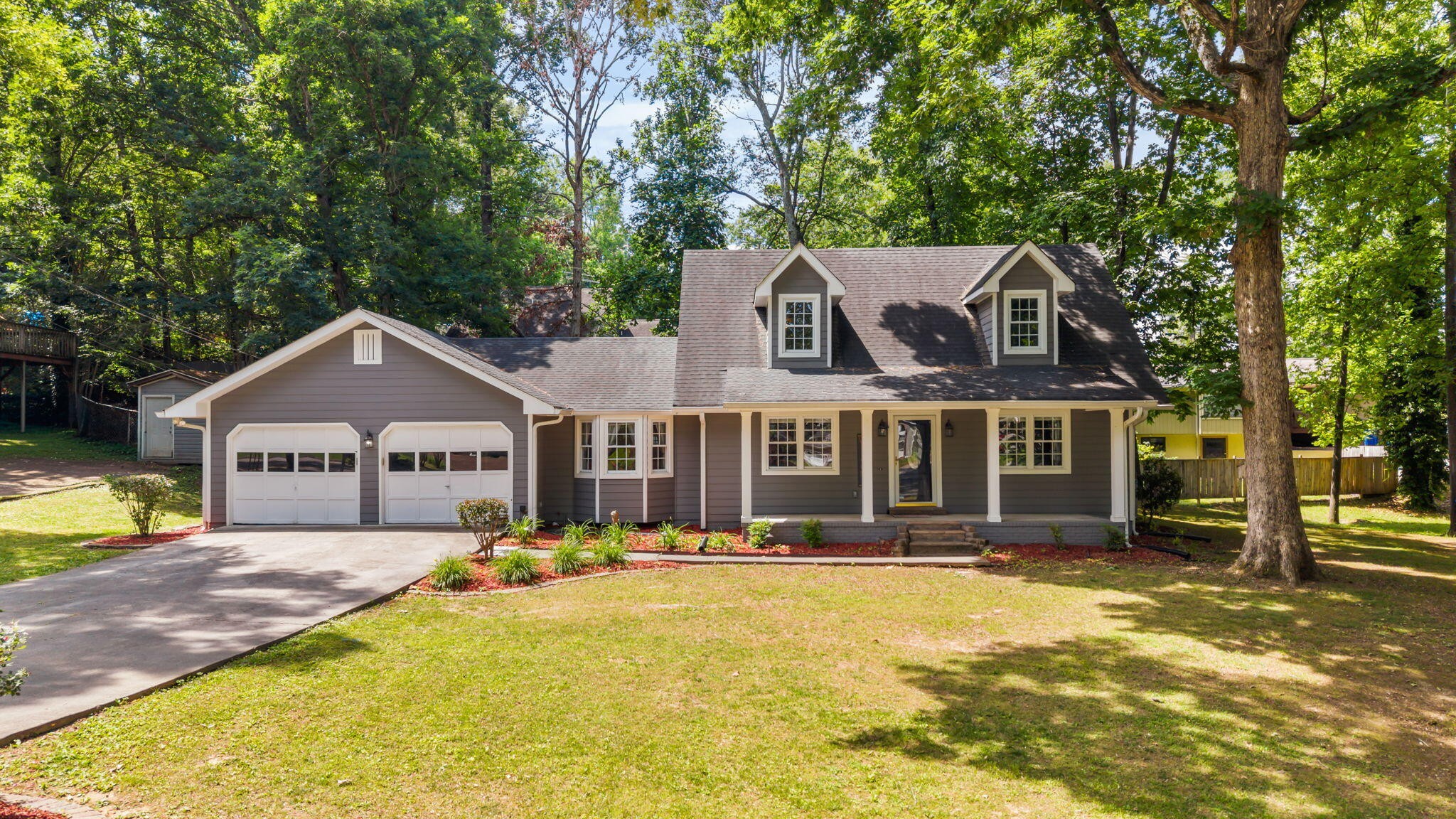 2081 Valley Hills Lane, NW — photo