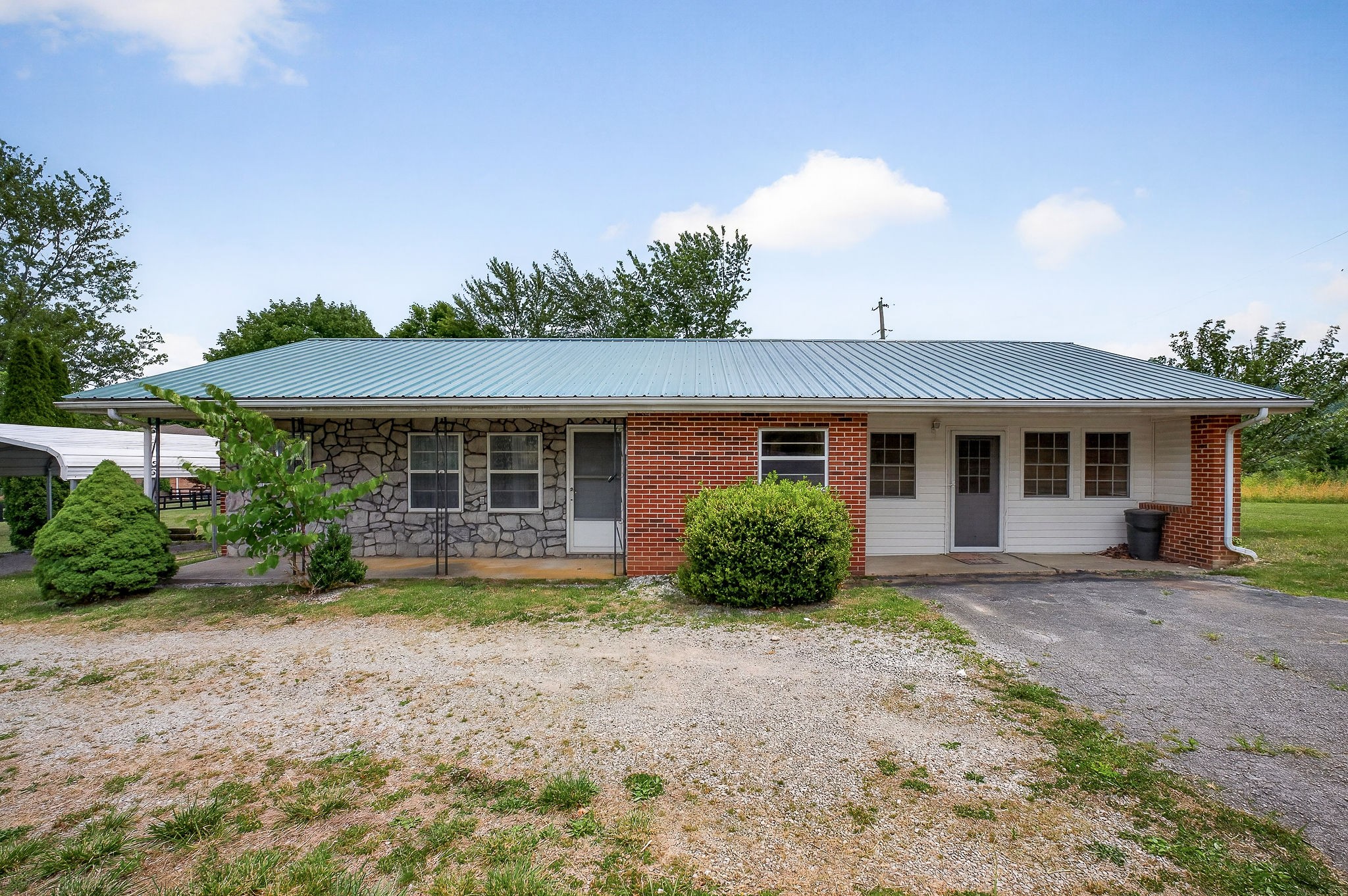 1372 Jamestown Hwy — photo