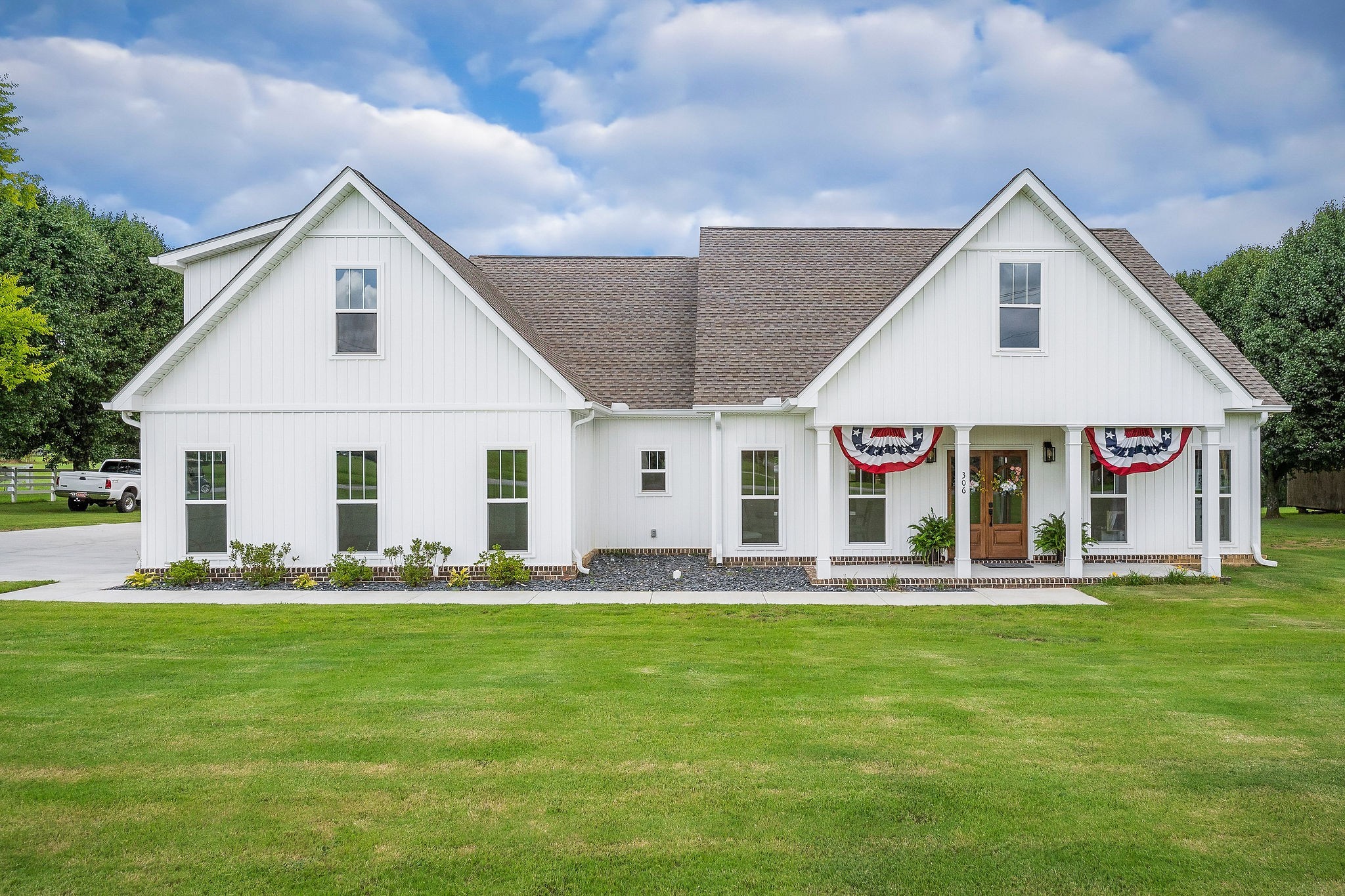 306 Old Shelbyville Rd — photo