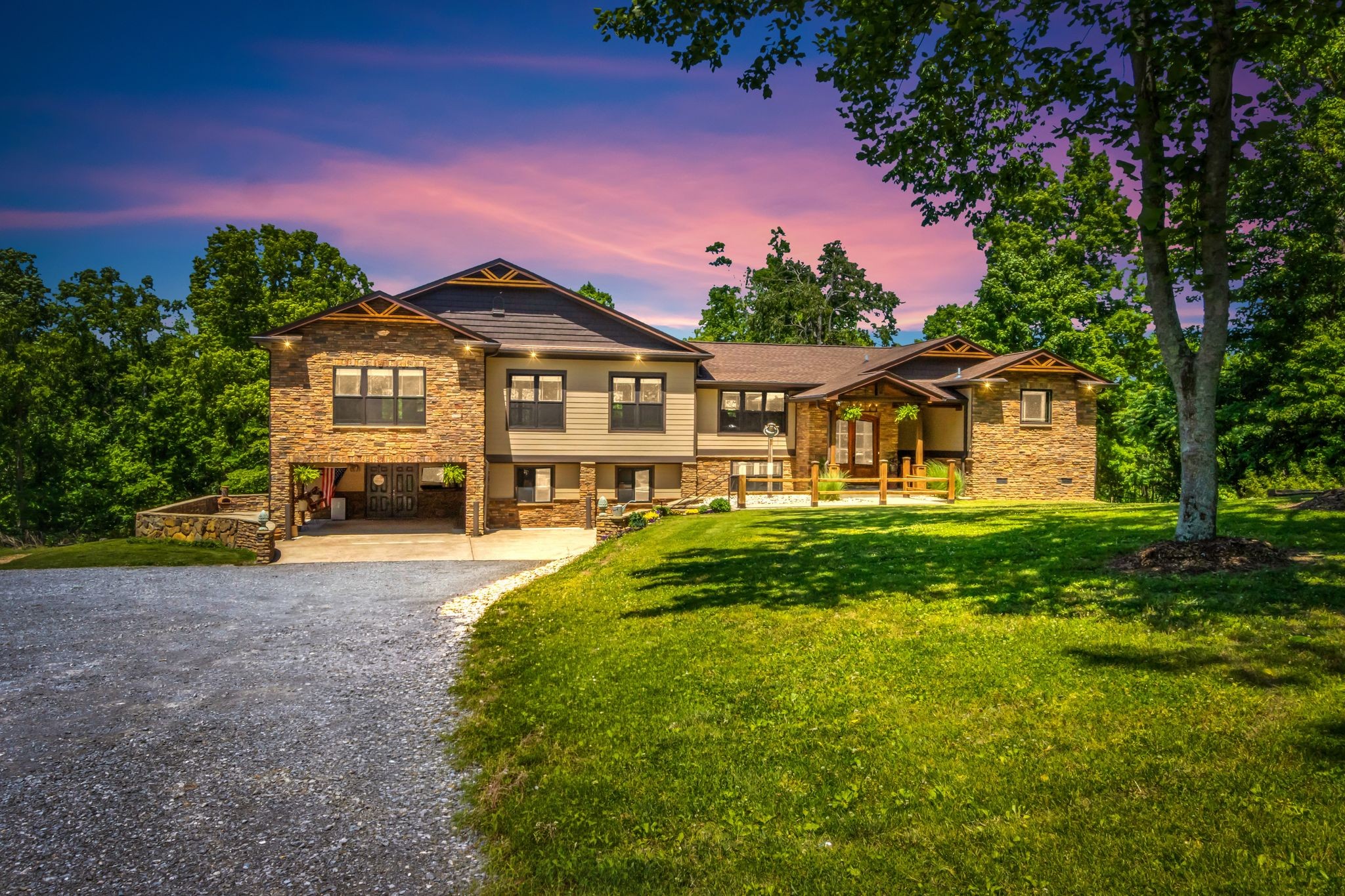 3639 Laura Ridge Rd — photo