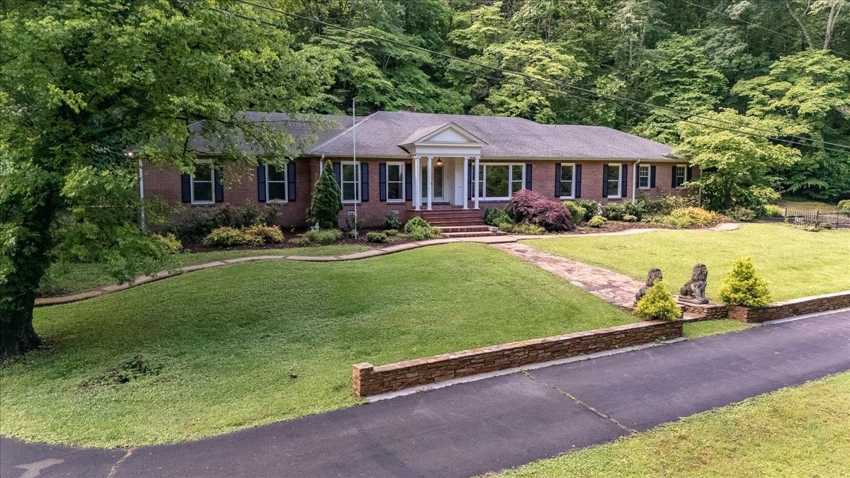 230 Raven Bluff Road, Lawrenceburg, TN 38464 — photo 2